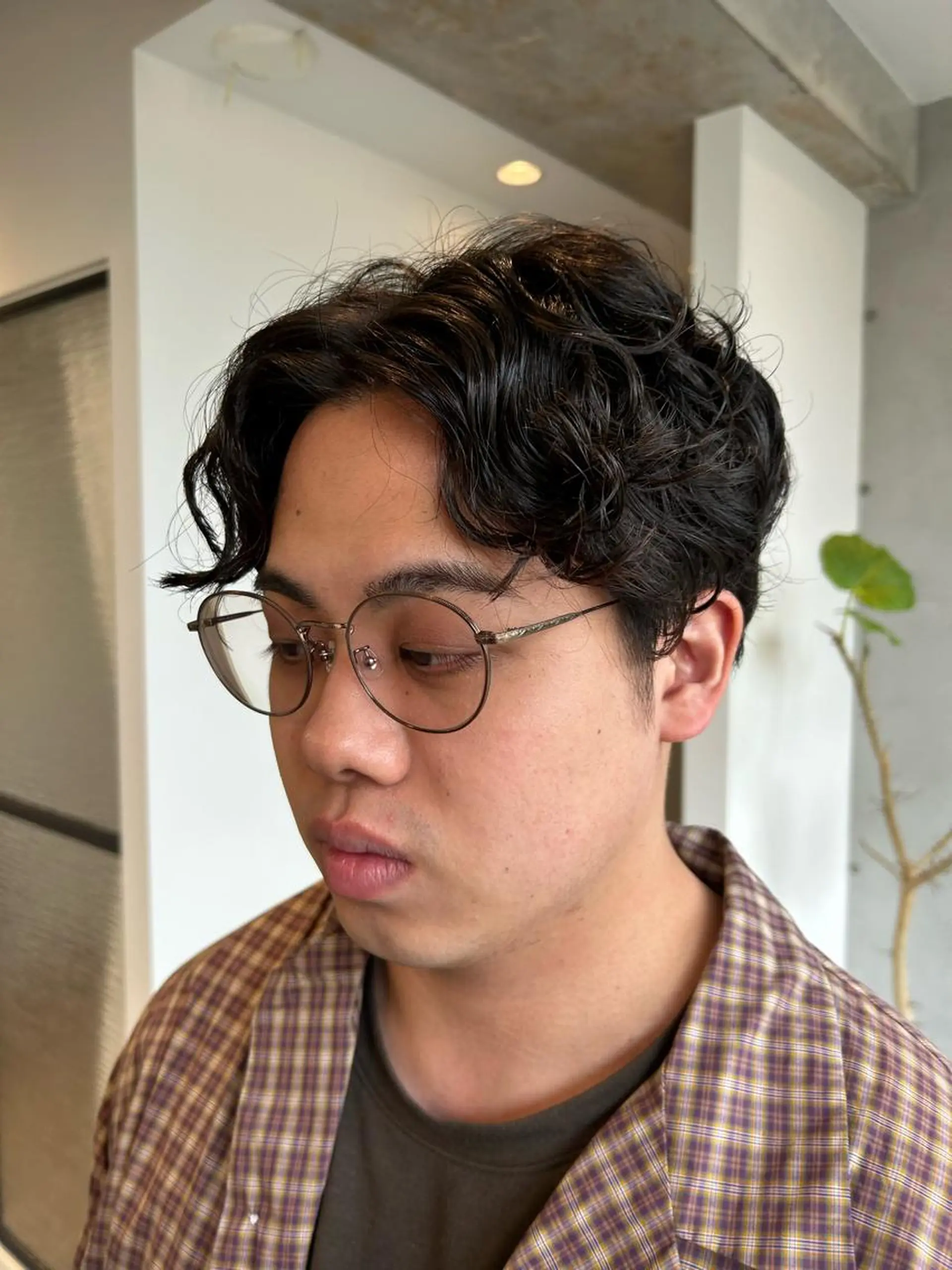 パーマ メンズ カット パーマ 髪質改善/縮毛矯正/ 透明感カラーYUMAのヘアスタイル