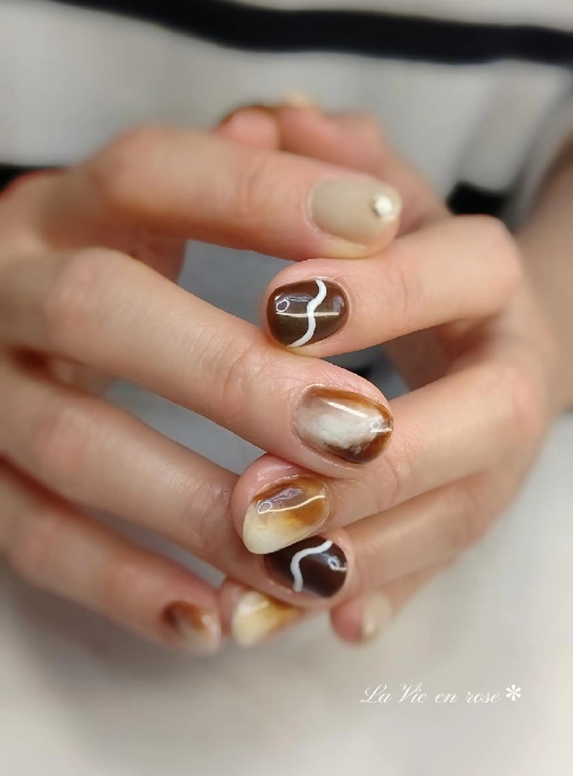 ネイル ラヴィアン ローズのネイルデザイン