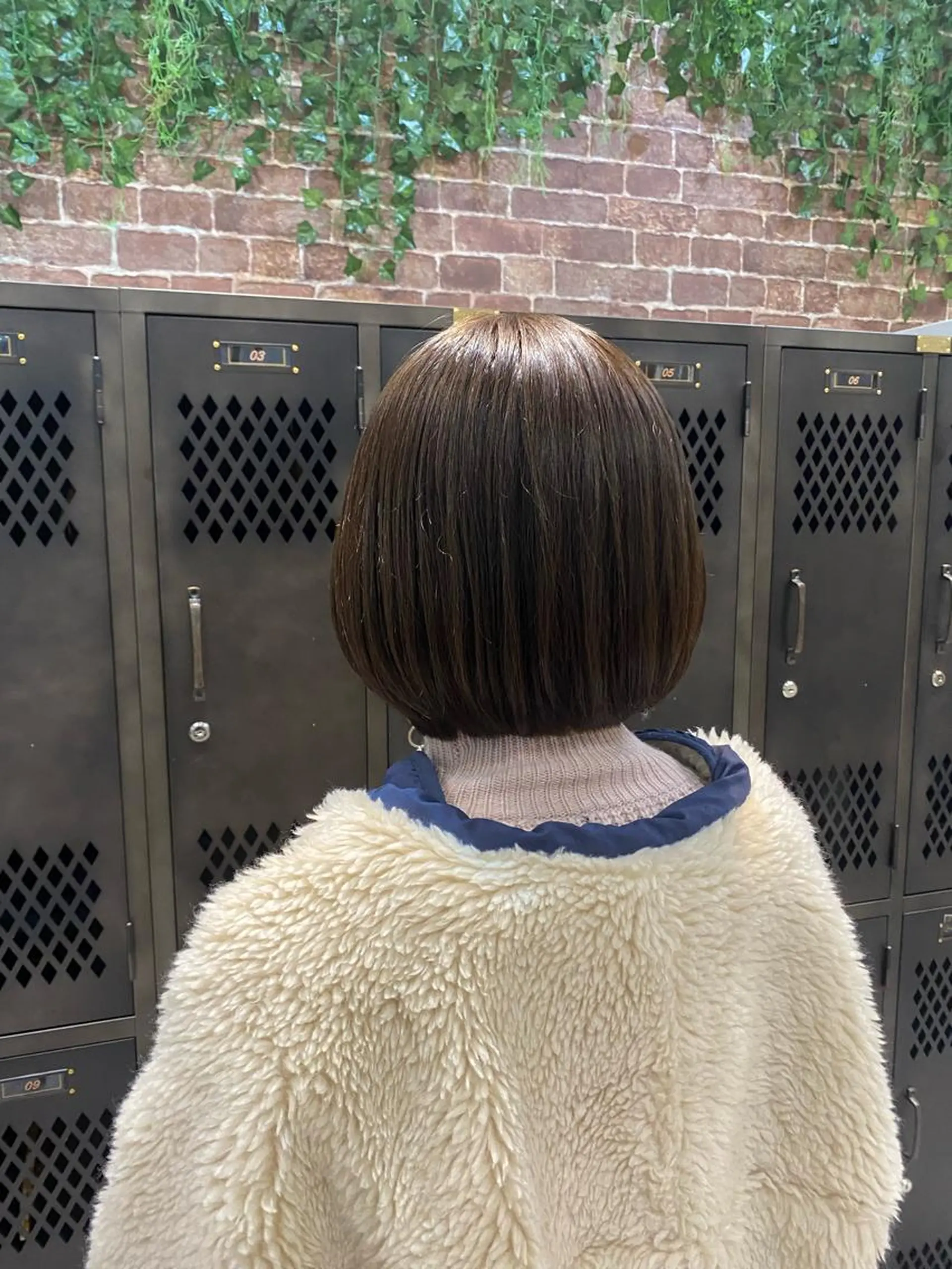 ショート カラー バレイヤージュ ブリーチ ケアブリーチ デザインカラー ダブルカラー カット ヘアカラー トリートメント 大人かわいい×艶髪 🤍塩川のヘアスタイル