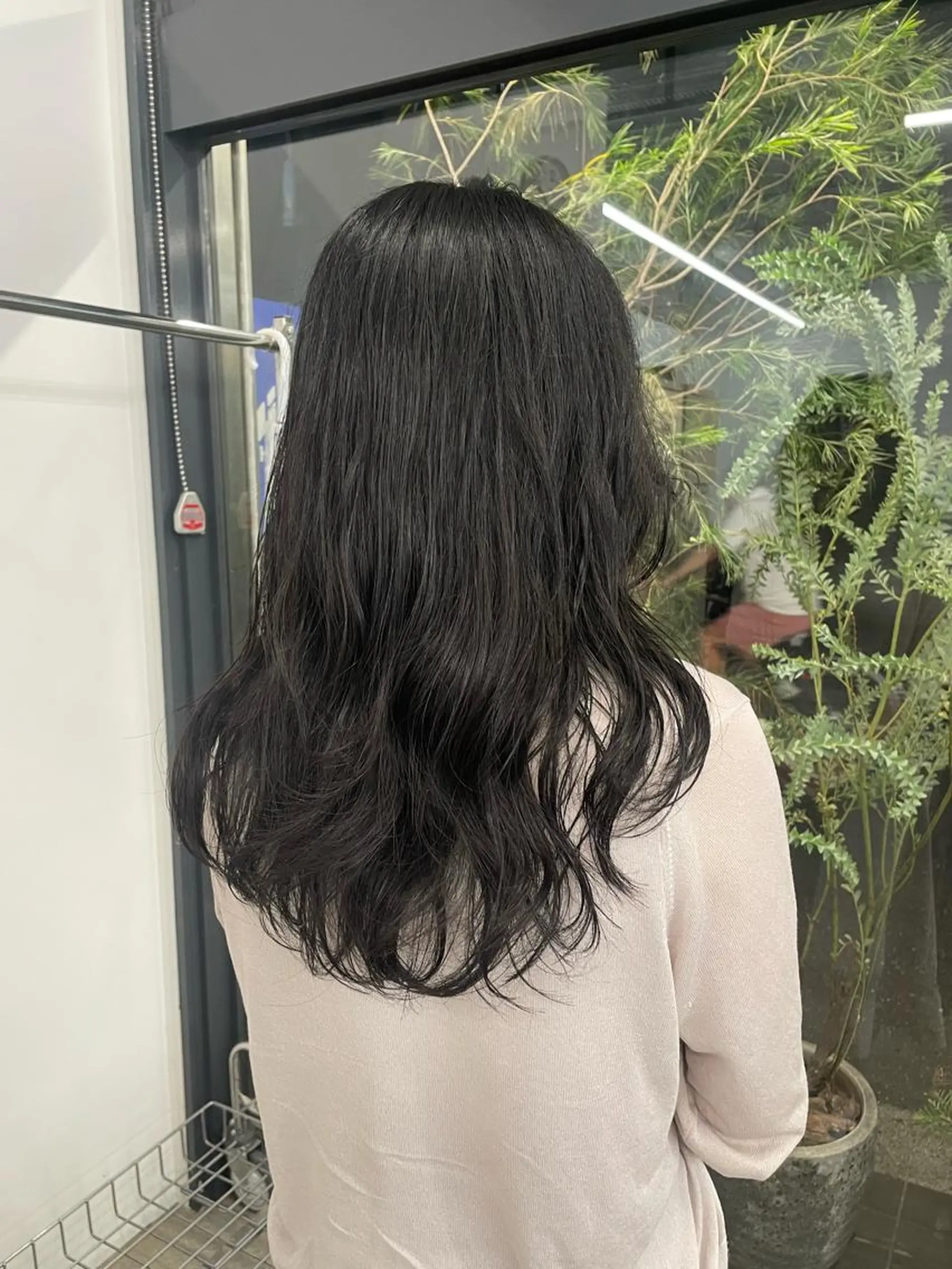 ロング パーマ カット パーマ パーマ、ボブ、透明感 カラー、小須田ゆあのヘアスタイル