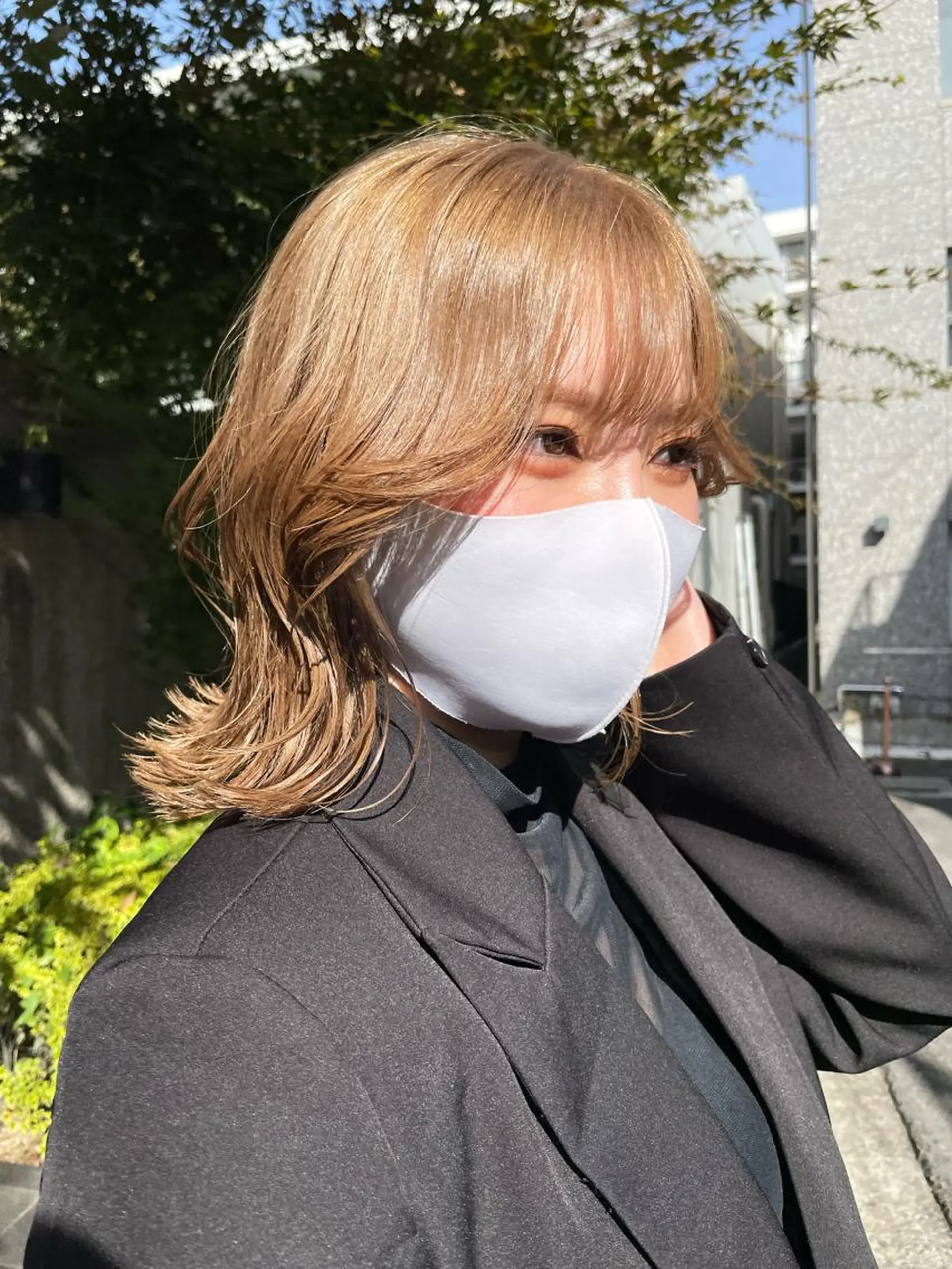 ミディアム レイヤーカット 透明感カラー 大人グレージュ有村のヘアスタイル