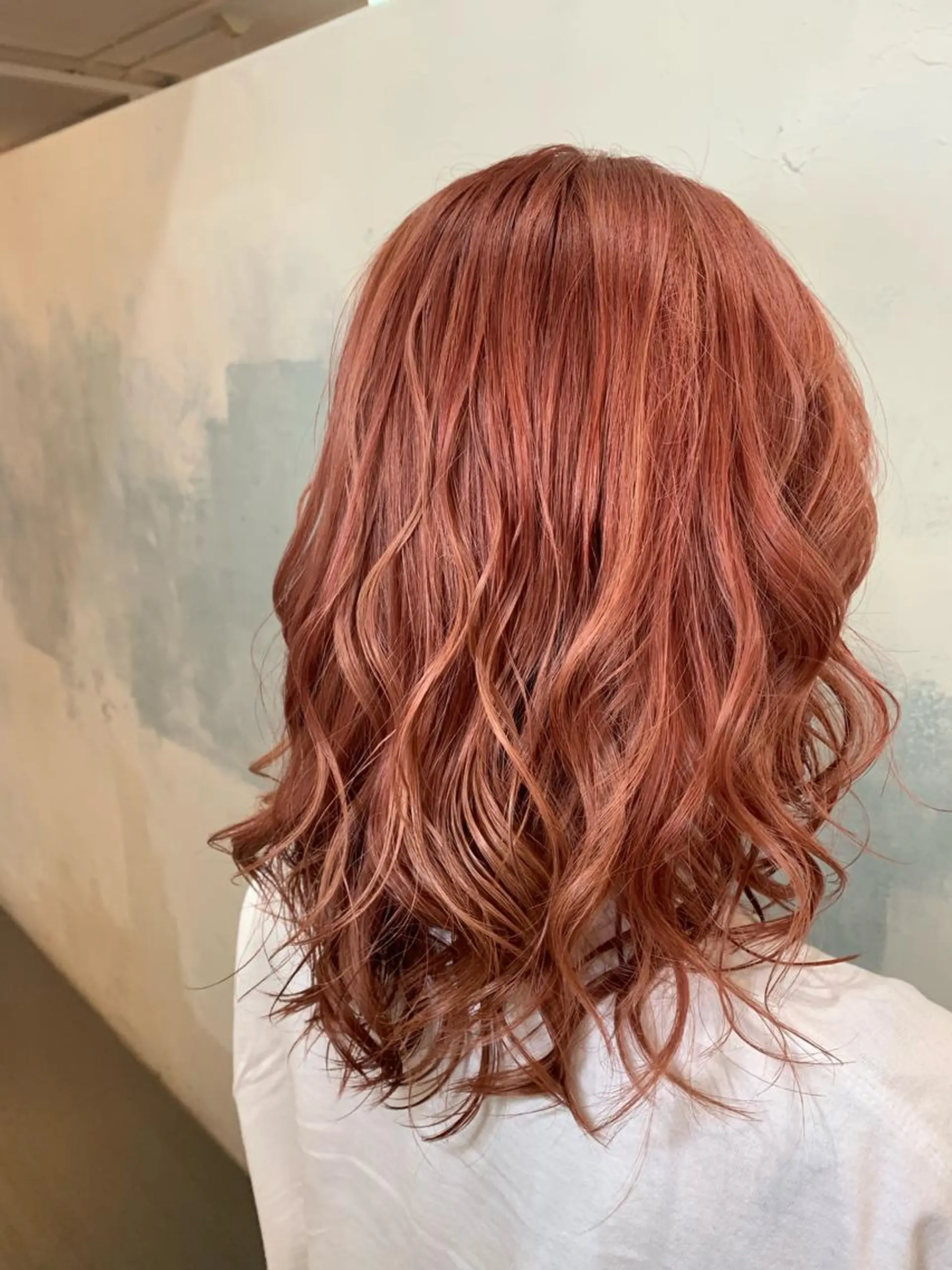 ミディアム カラー ブリーチ オレンジ ヘアカラー トリートメント 🍑艶髪✖️暖色系 ✨momoka🍑のヘアスタイル