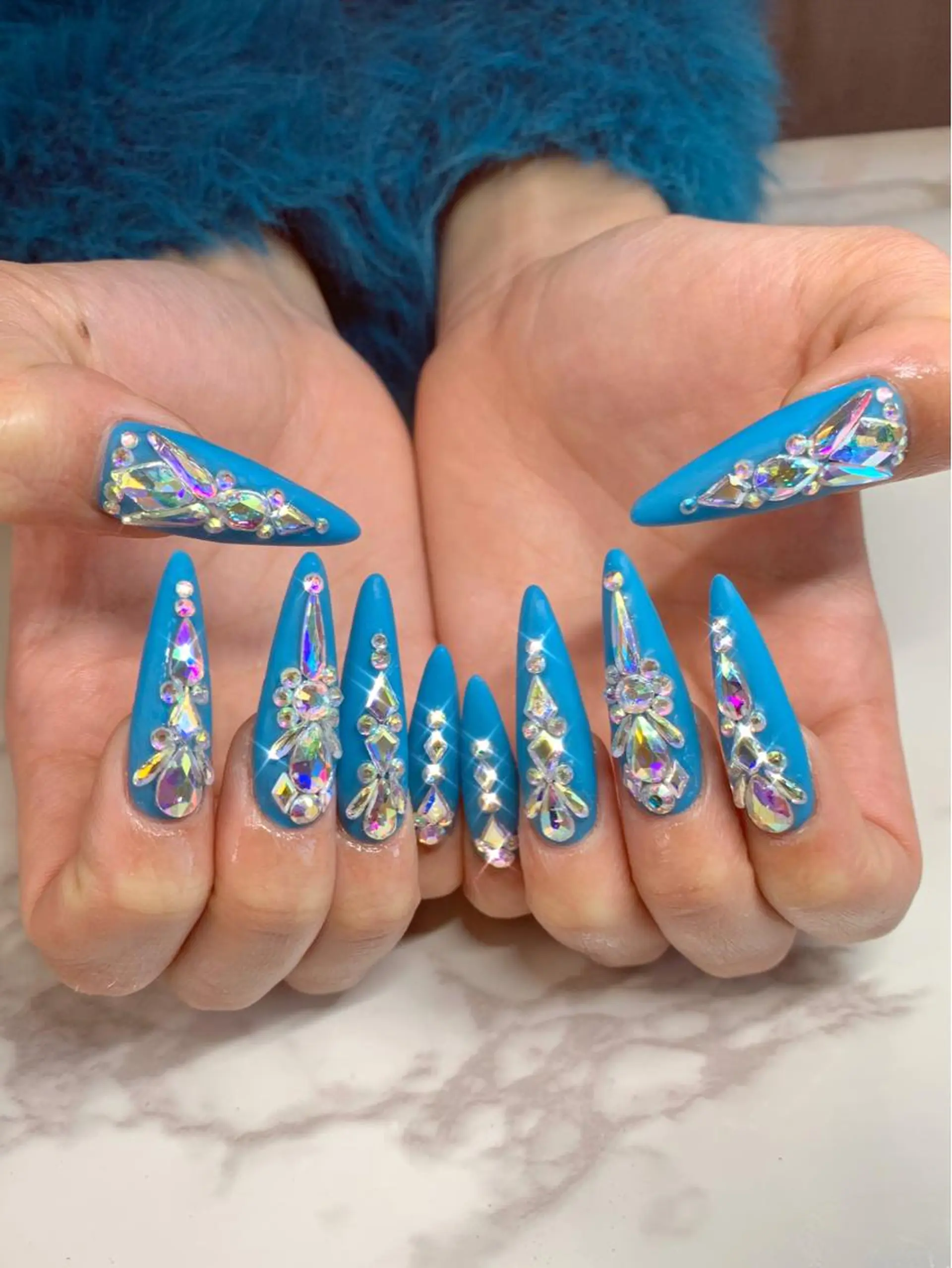 ネイル ブルー マットネイル Nailsalon E's cafeのネイルデザイン