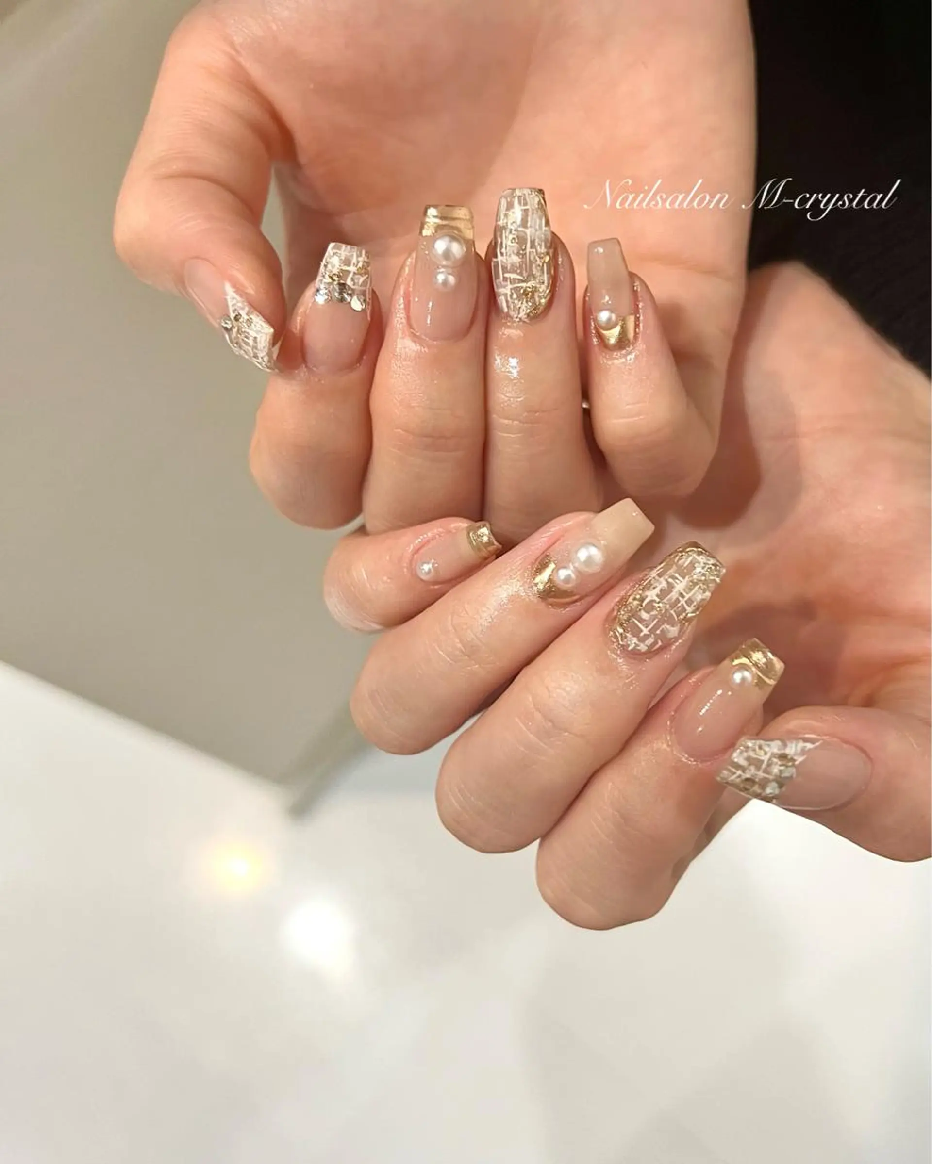 ミディアム Nailsalon M-crystalのネイルデザイン