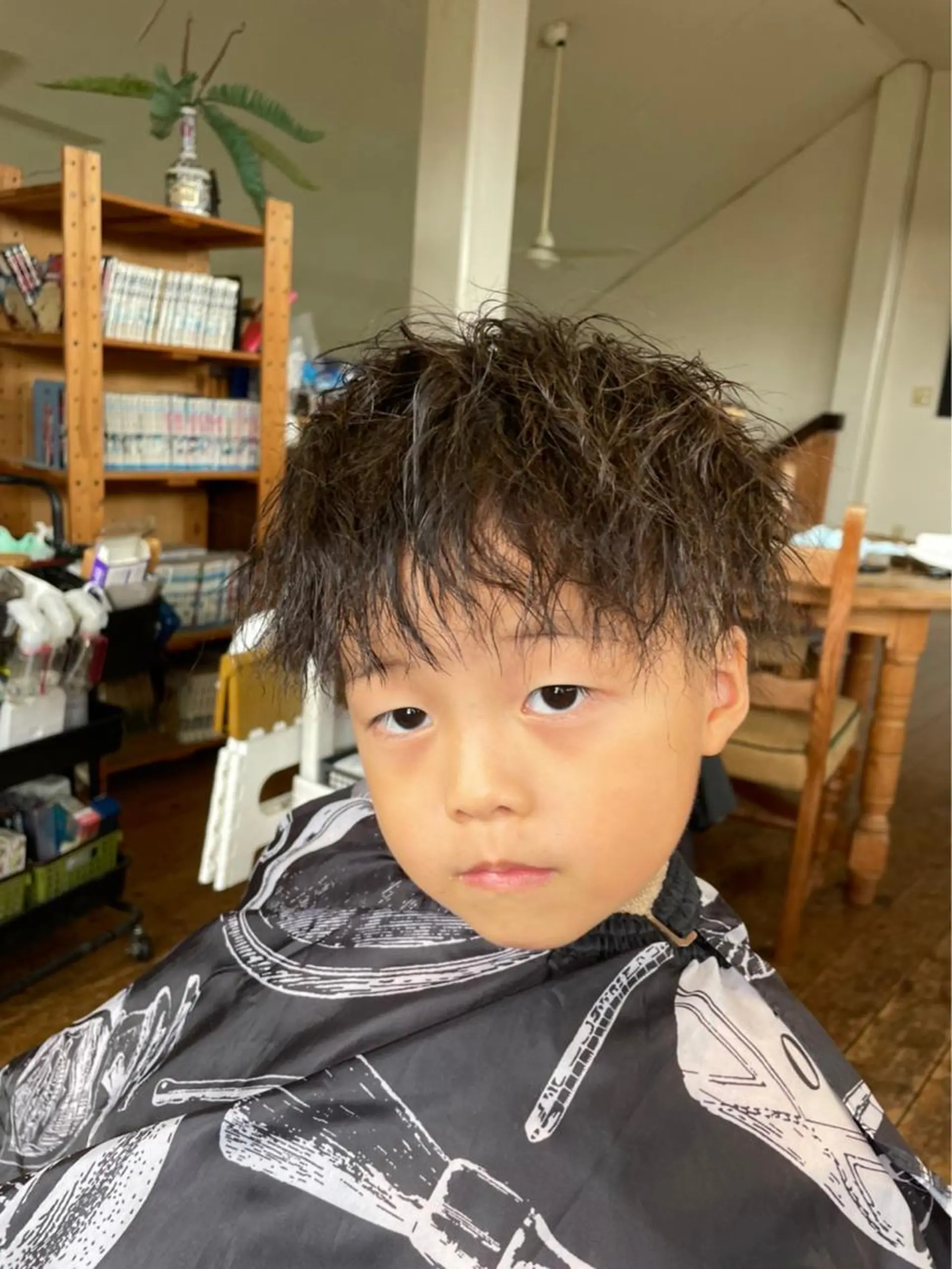 パーマ キッズ MERCURY(フリーランス)所属・タカハシ ユウヤのヘアスタイル