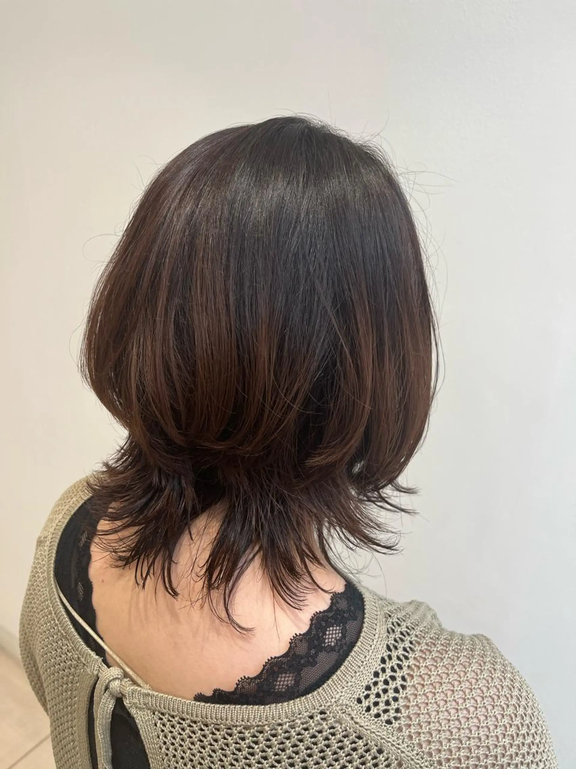 ミディアム ウルフカット 🐺ウルフ× ハイトーン🐺MOEのヘアスタイル