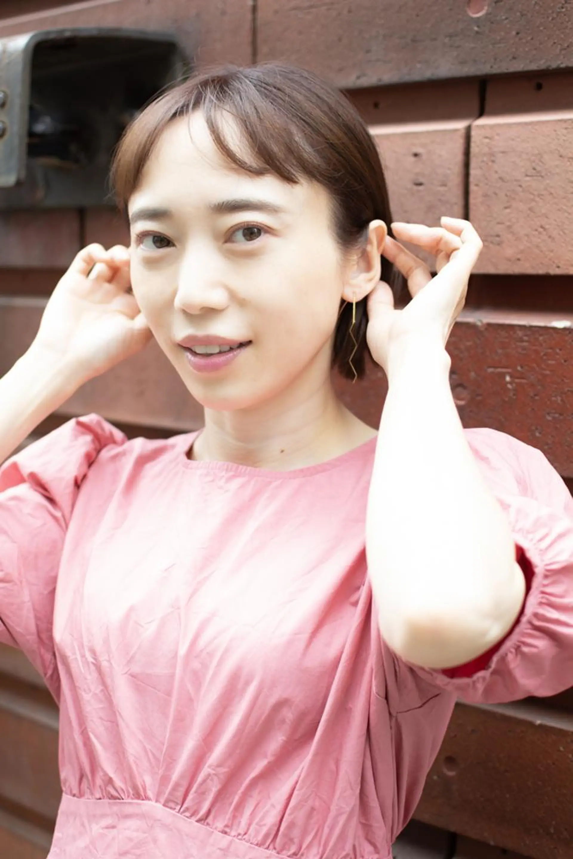 ショート カラー ショートボブ ベージュカラー ブルーカラー ブルージュ グレージュ 撮影モデル 斉藤 正敏のその他イメージ