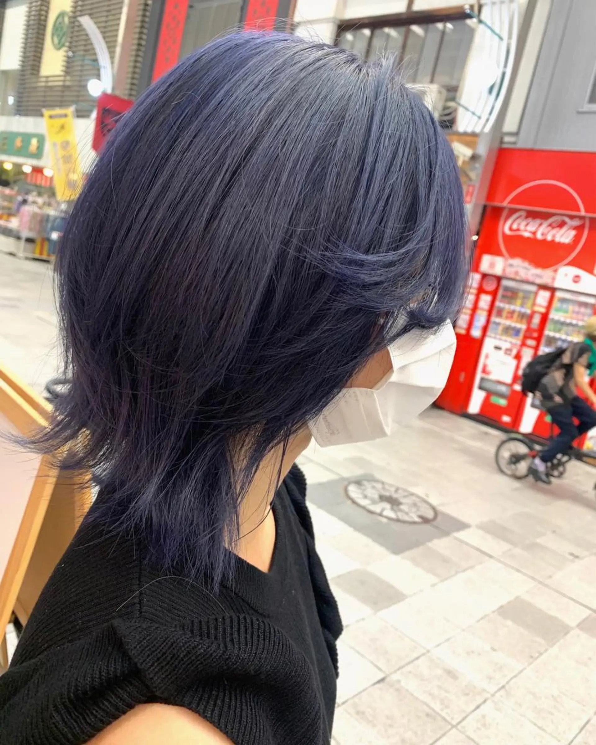 ミディアム ウルフカット カット ヘアカラー 今村公介 ブリーチ特化、派手髪のヘアスタイル