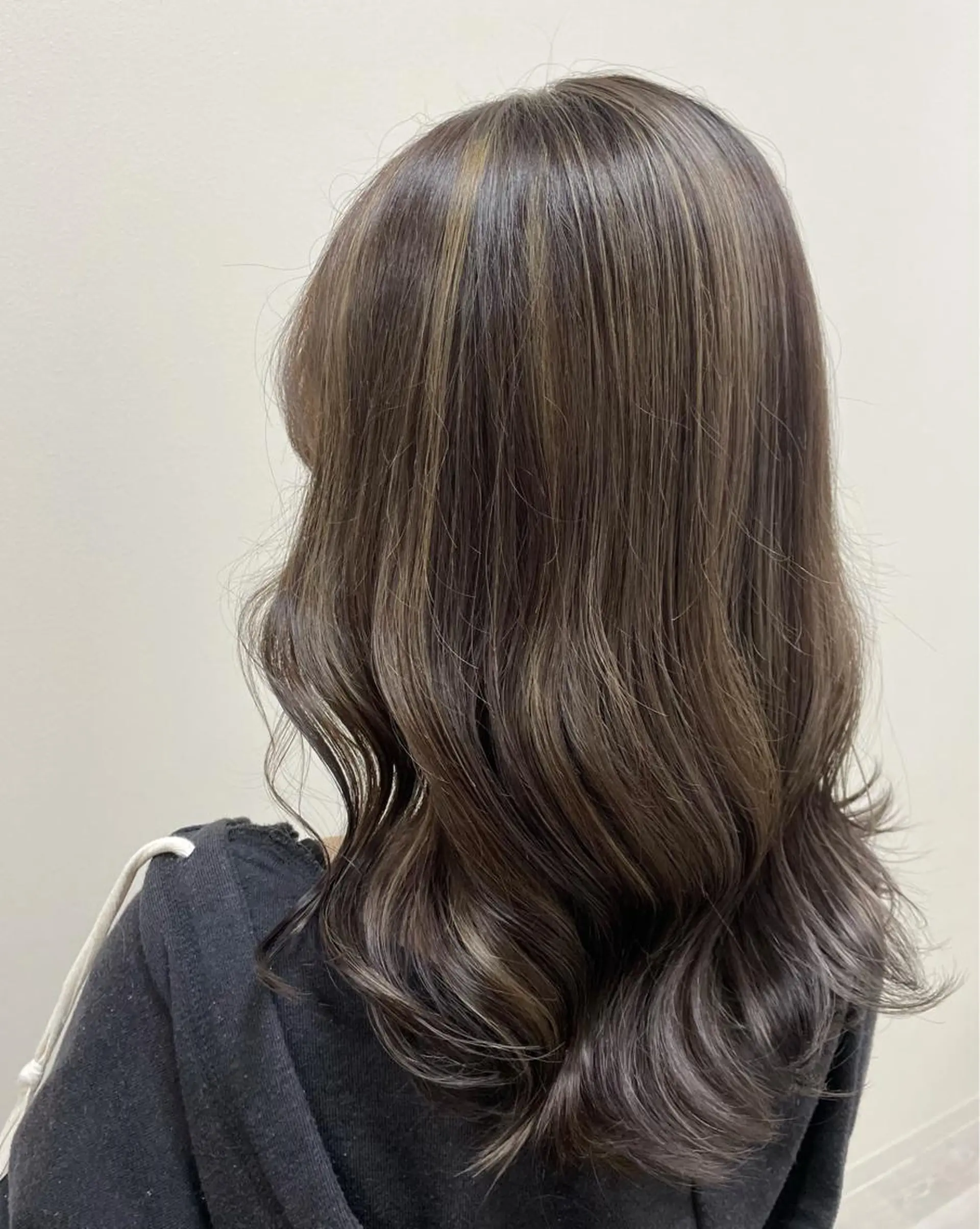 セミロング カラー Hana ♡ marshu梅田のヘアスタイル