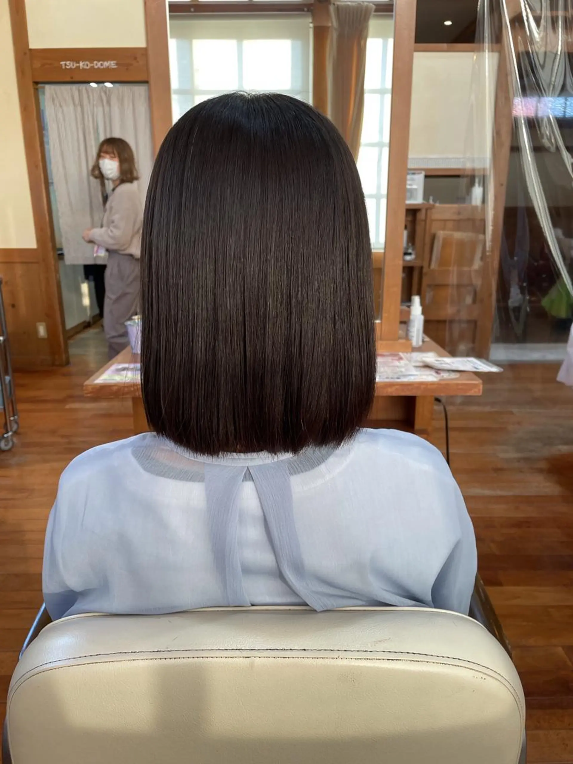 ミディアム 岩井 佑城のヘアスタイル