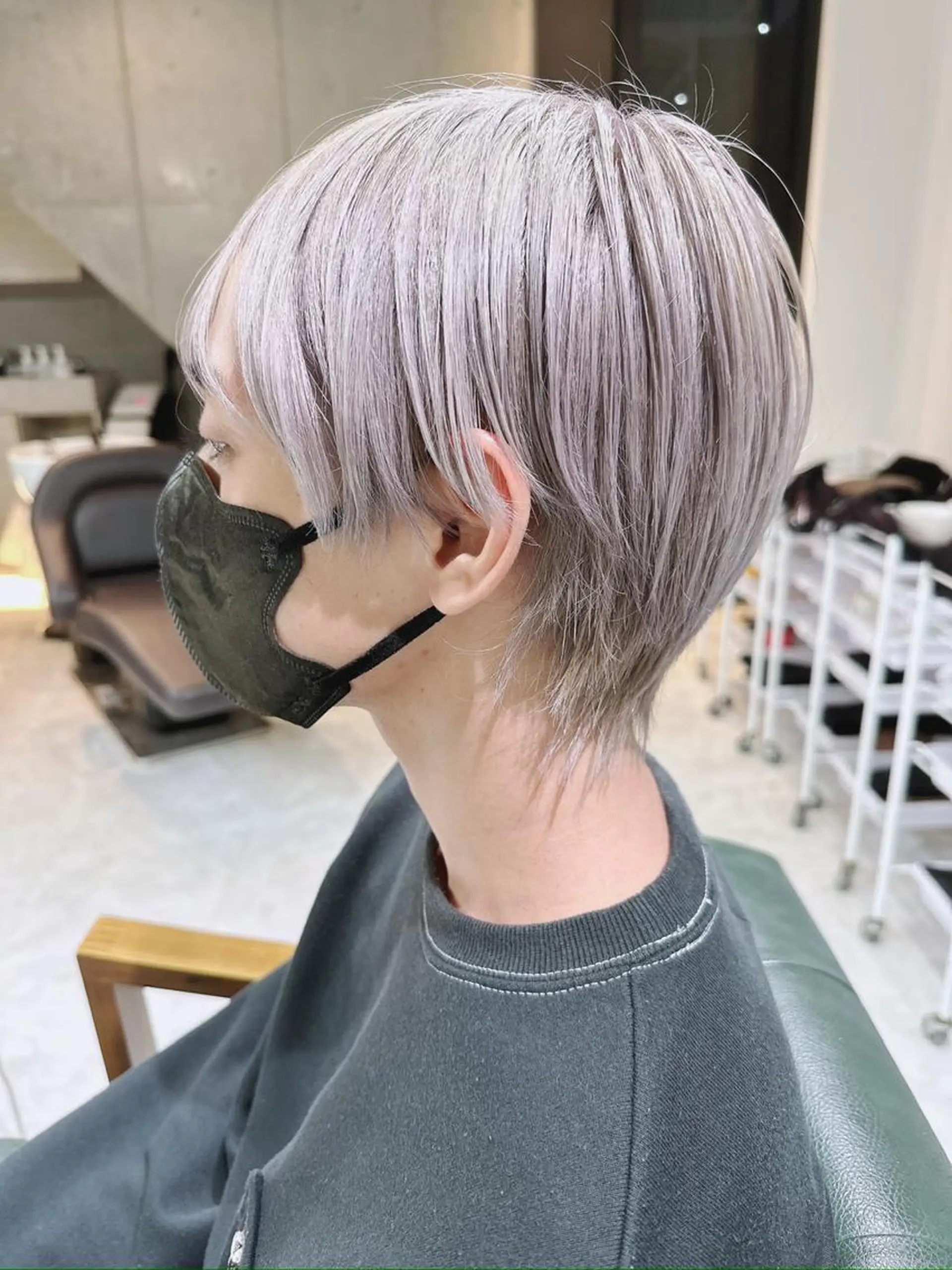 ショート ヘアアレンジ メンズ カラー メンズブリーチ メンズ韓国風 韓国マッシュ マッシュ ツーブロック 𝐑𝐈𝐍𝐊𝐀 🐷🖤のヘアスタイル