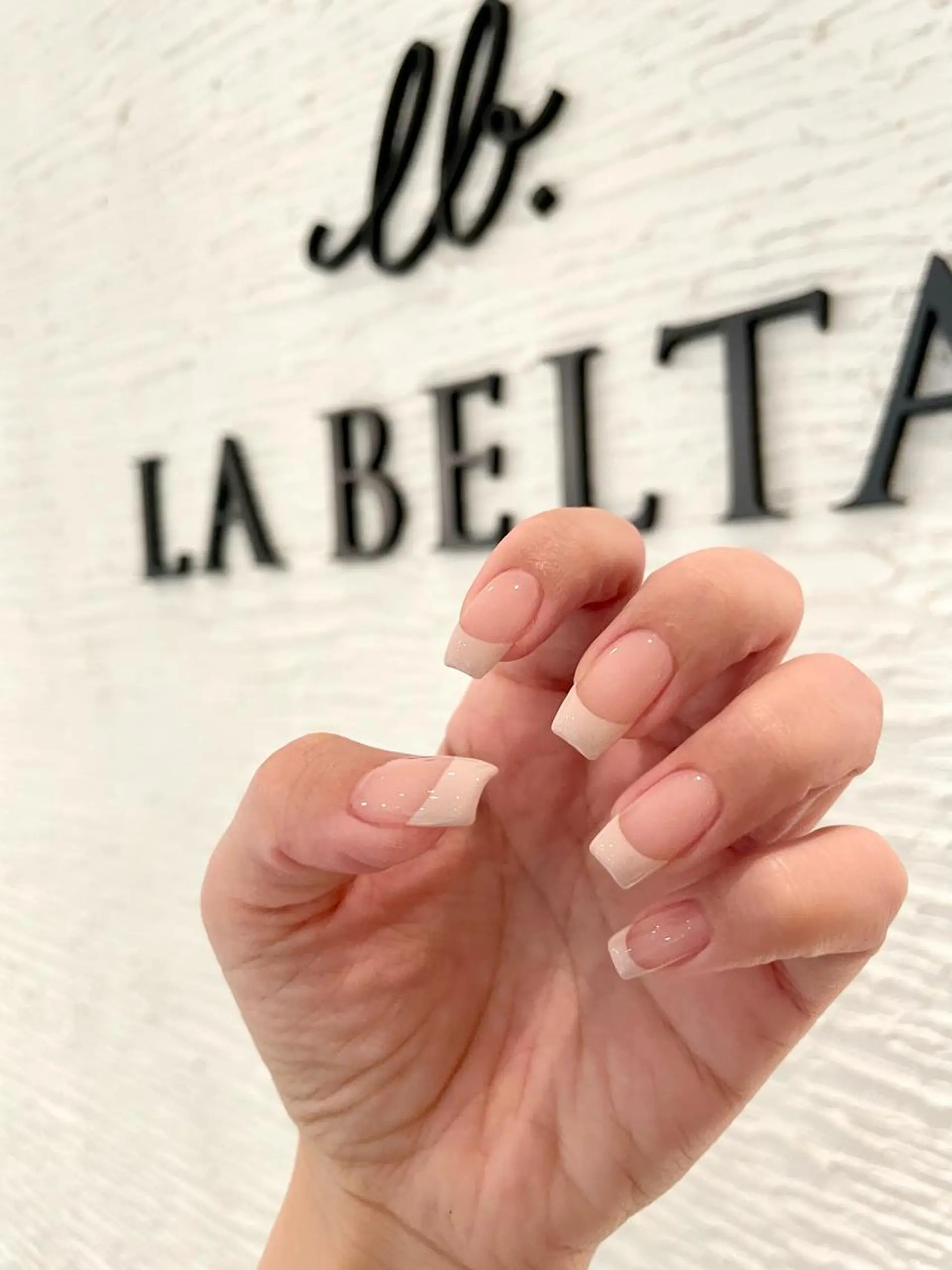 ネイル ジェルネイル パラジェル Labelta 眞榮田のネイルデザイン