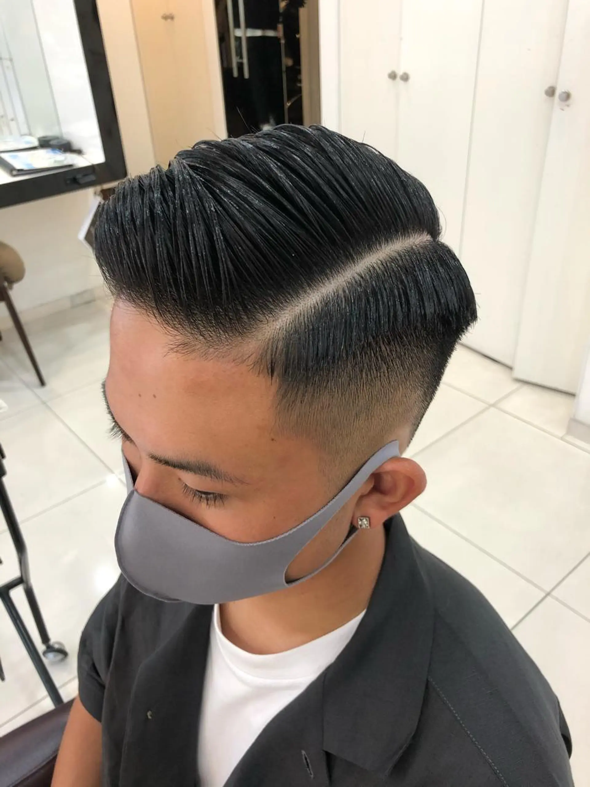 メンズ フェードカット カット 渕向 克海のヘアスタイル