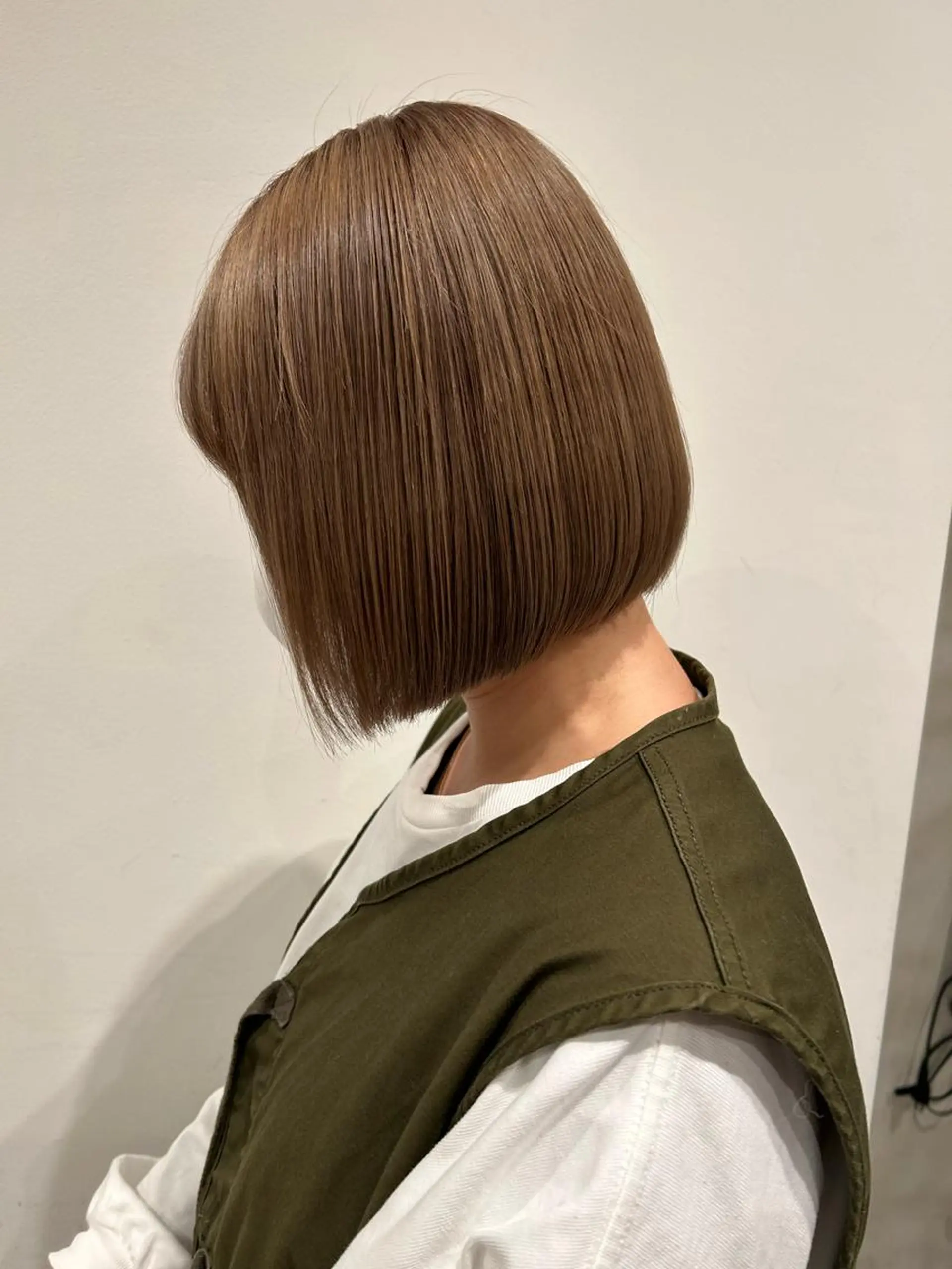 ミディアム ボブ カット 透明感カラー🫧 nanohaのヘアスタイル