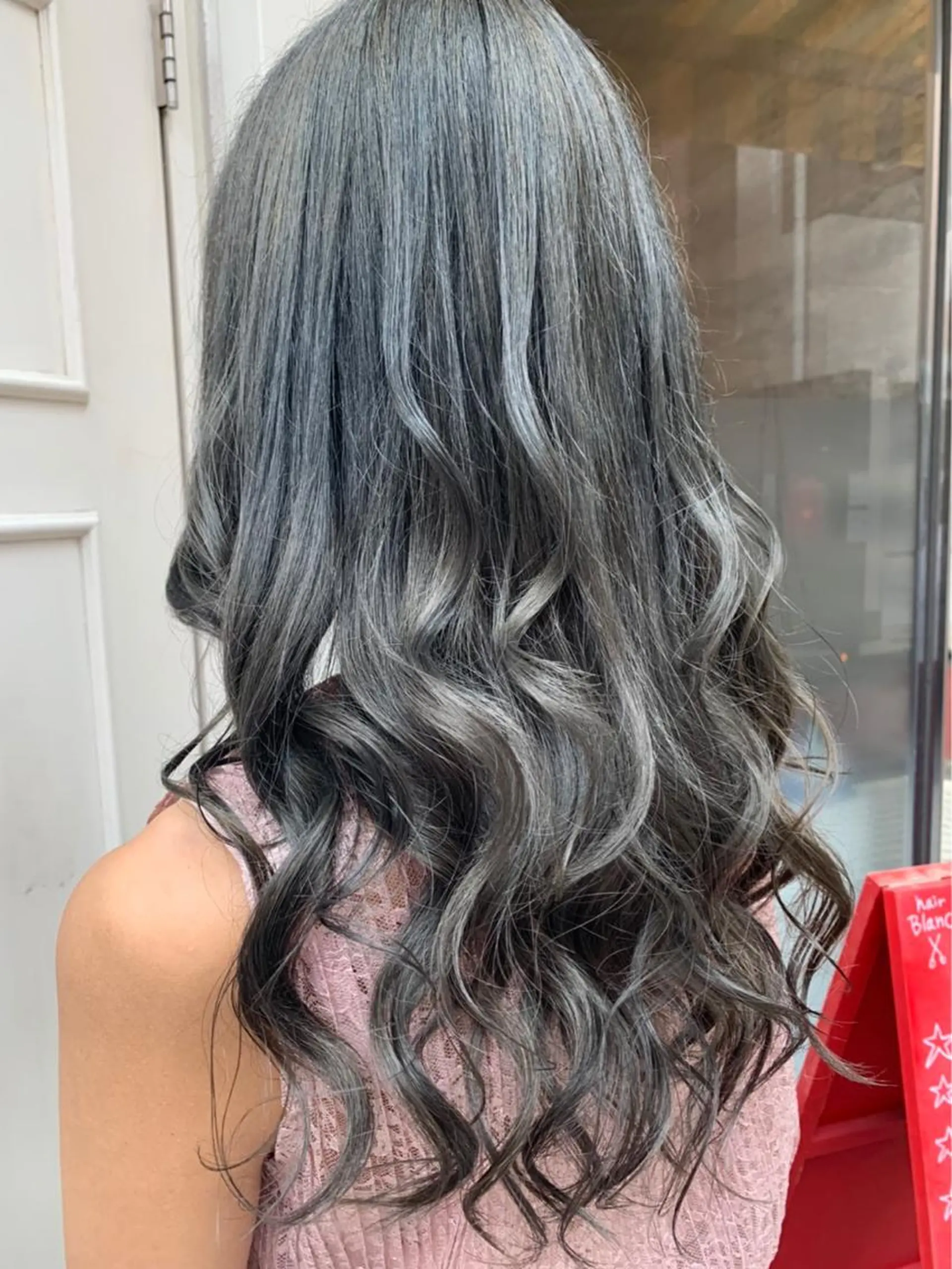 ロング カラー シルバー 🫟Blanco🫟 Color&Careのヘアスタイル