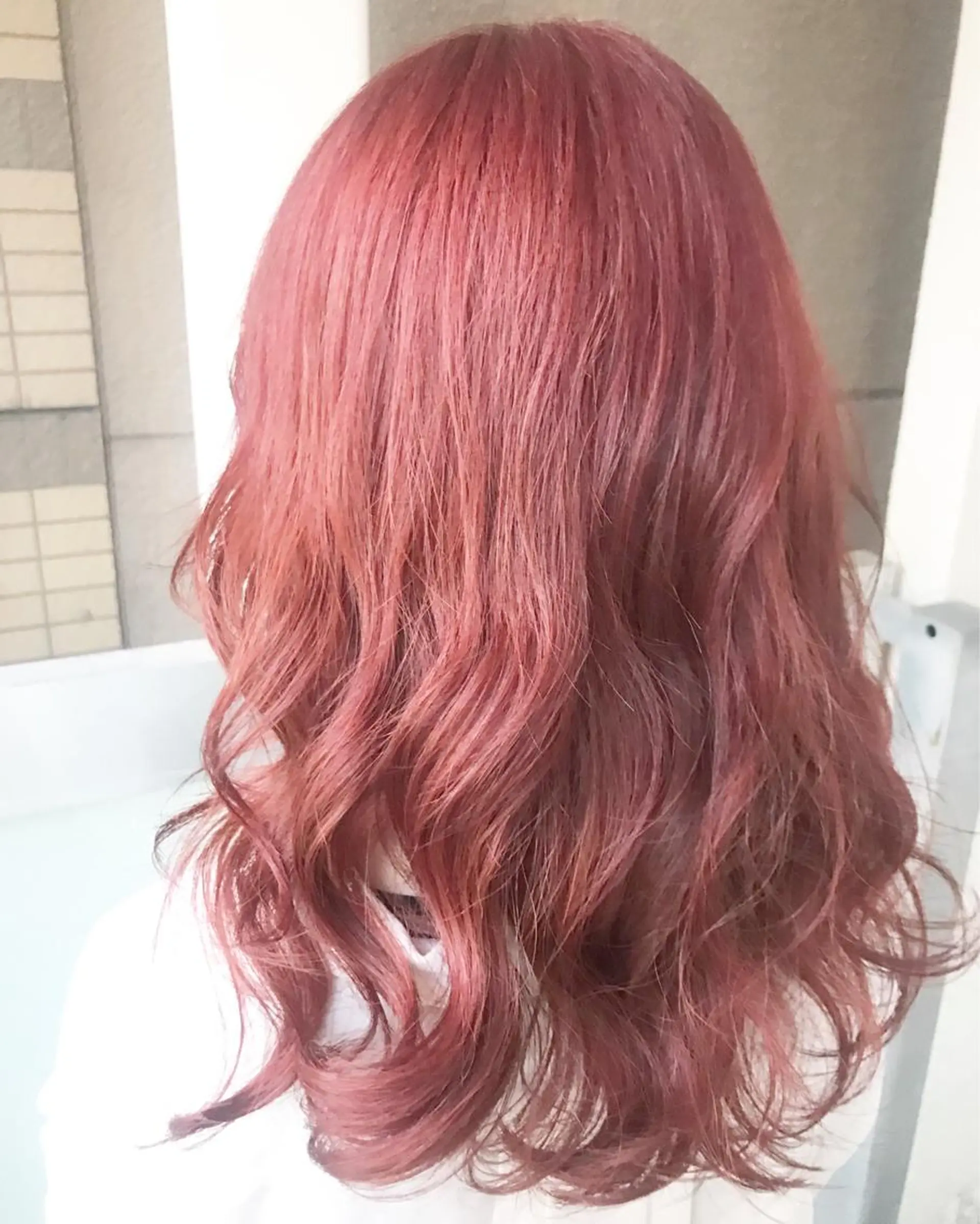 セミロング カラー オーストヘアー ミコ所属・岩谷/ブリーチ 🪽透明感カラーのヘアスタイル