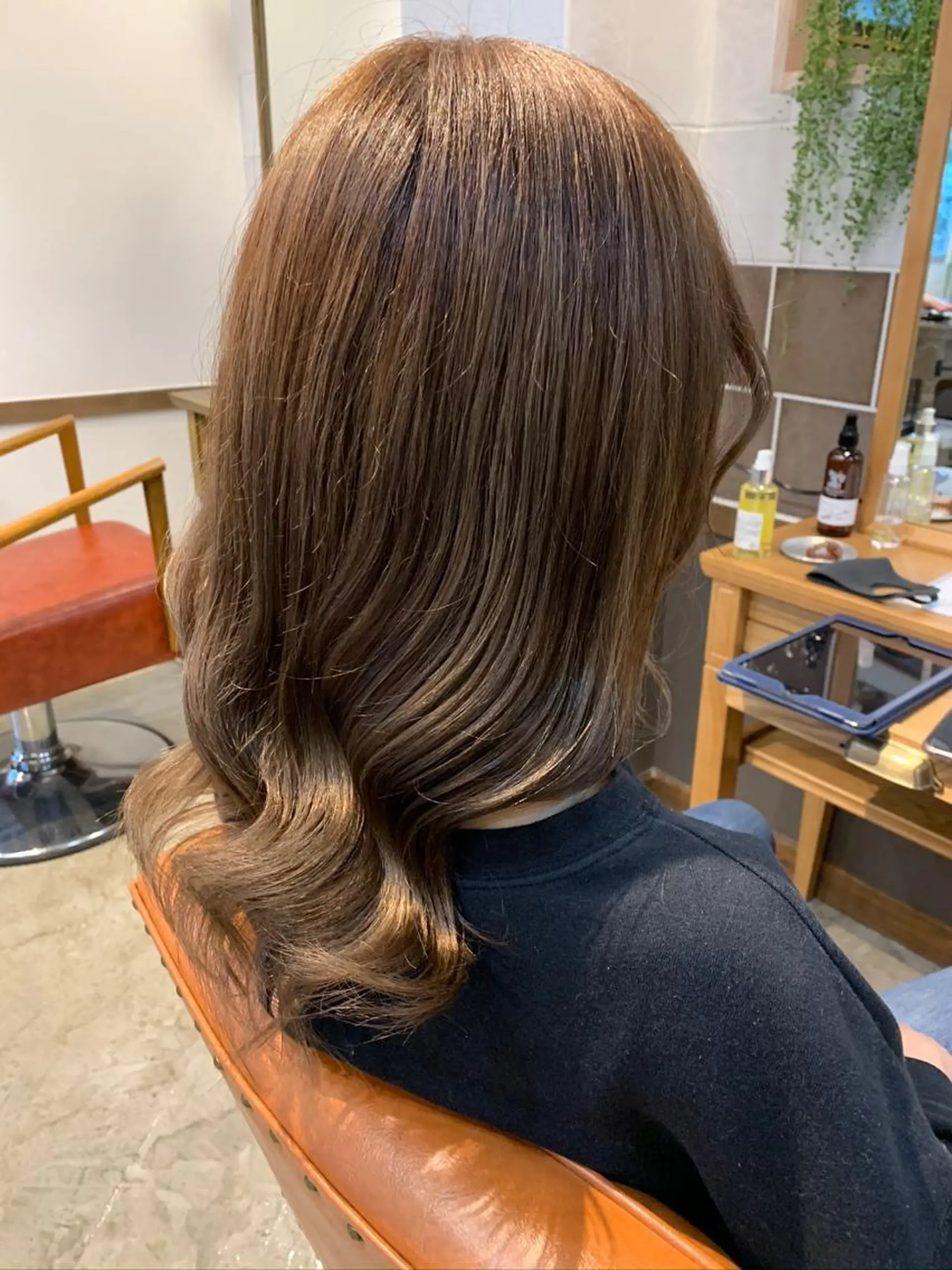 ロング カラー ハイトーンカラー 岡田 匡史のヘアスタイル