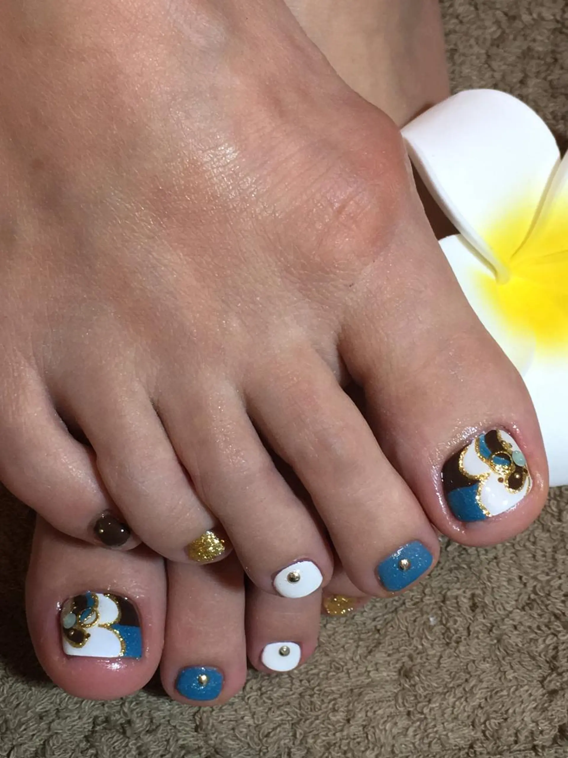 ネイル 持ち込み 古川 里美のネイルデザイン