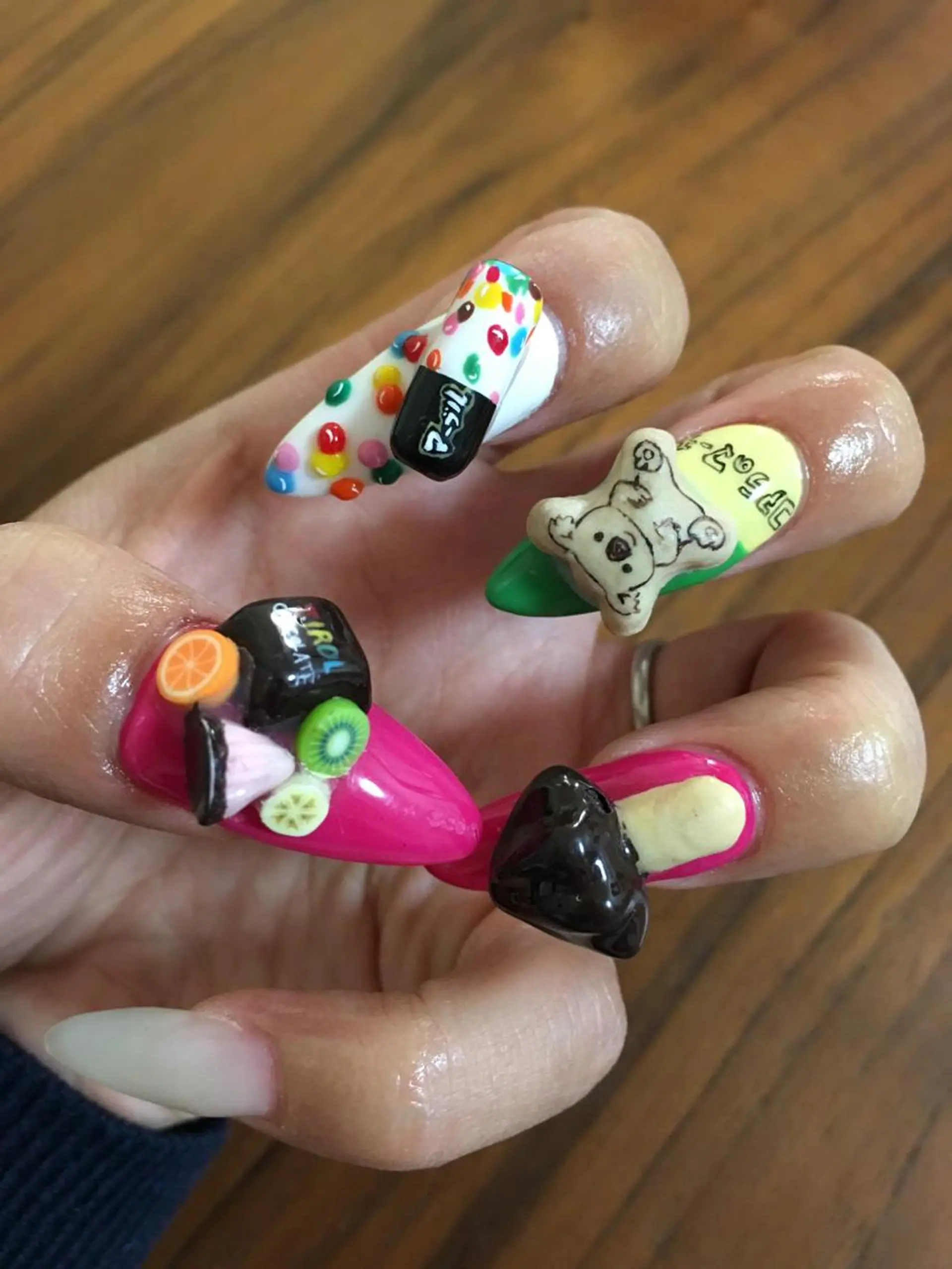 ネイル glow_ nailのネイルデザイン