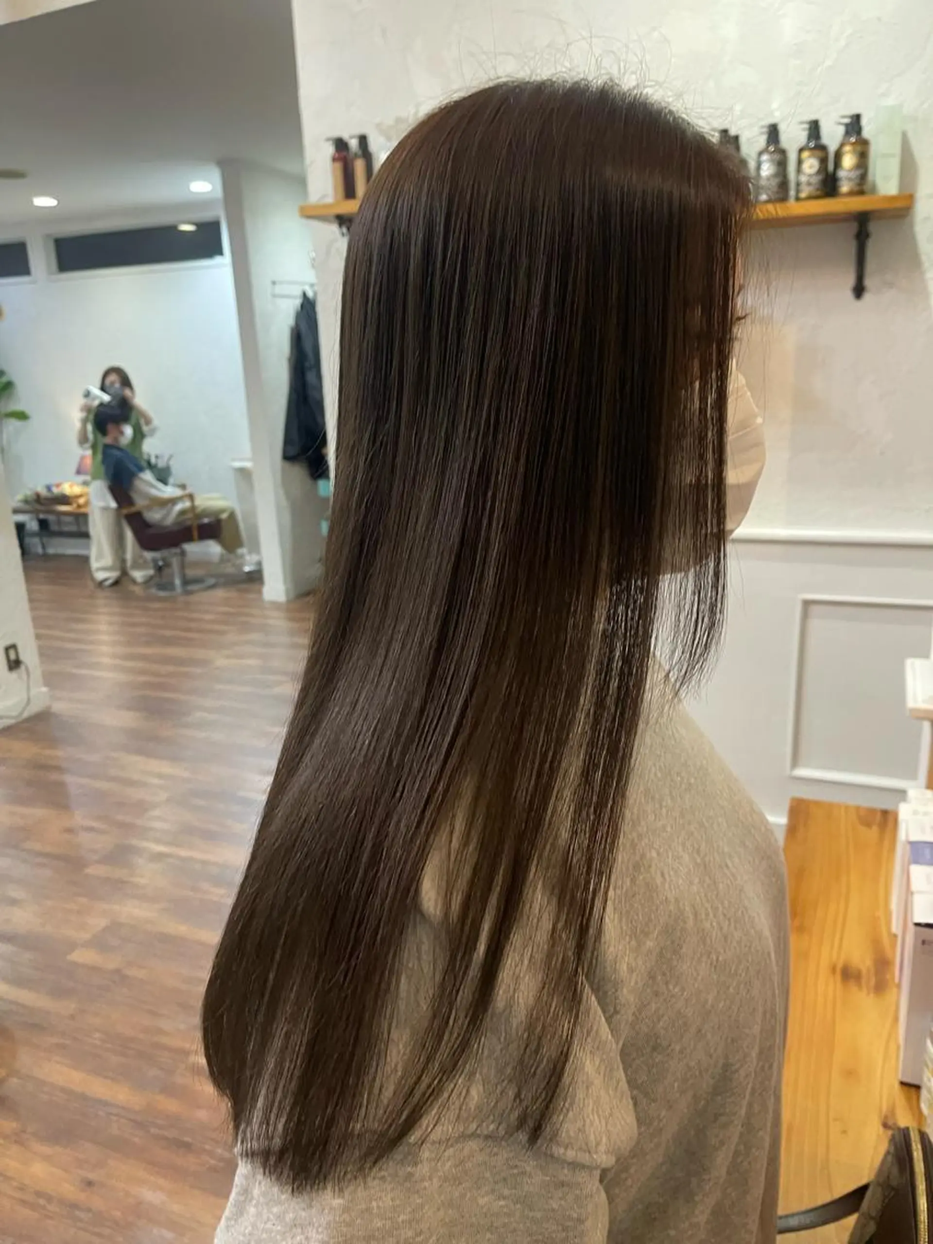 ロング 関根 沙季のヘアスタイル