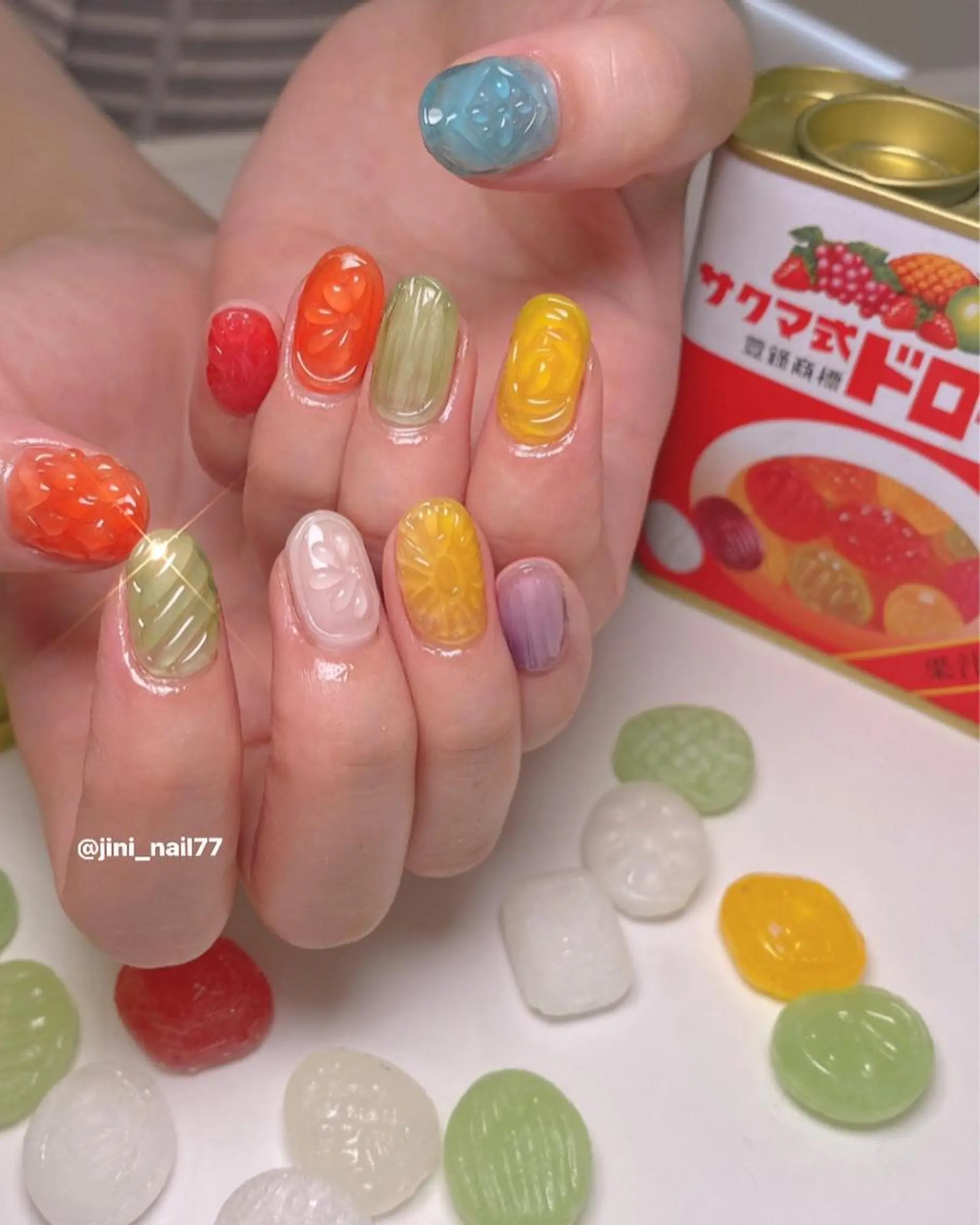 ネイル JINI NAIL所属・ジニ ネイルのネイルデザイン