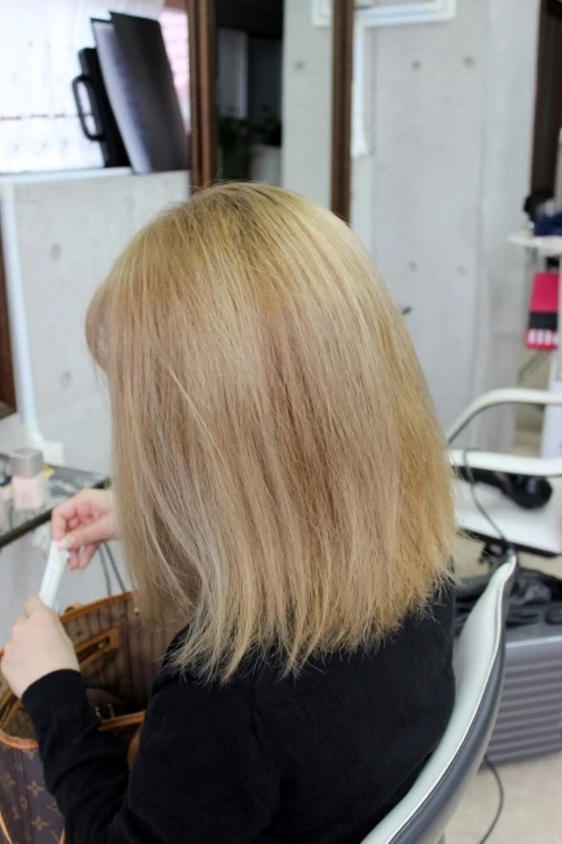 ミディアム カラー ベージュカラー ミルクティーベージュ 村上 貴徳のヘアスタイル