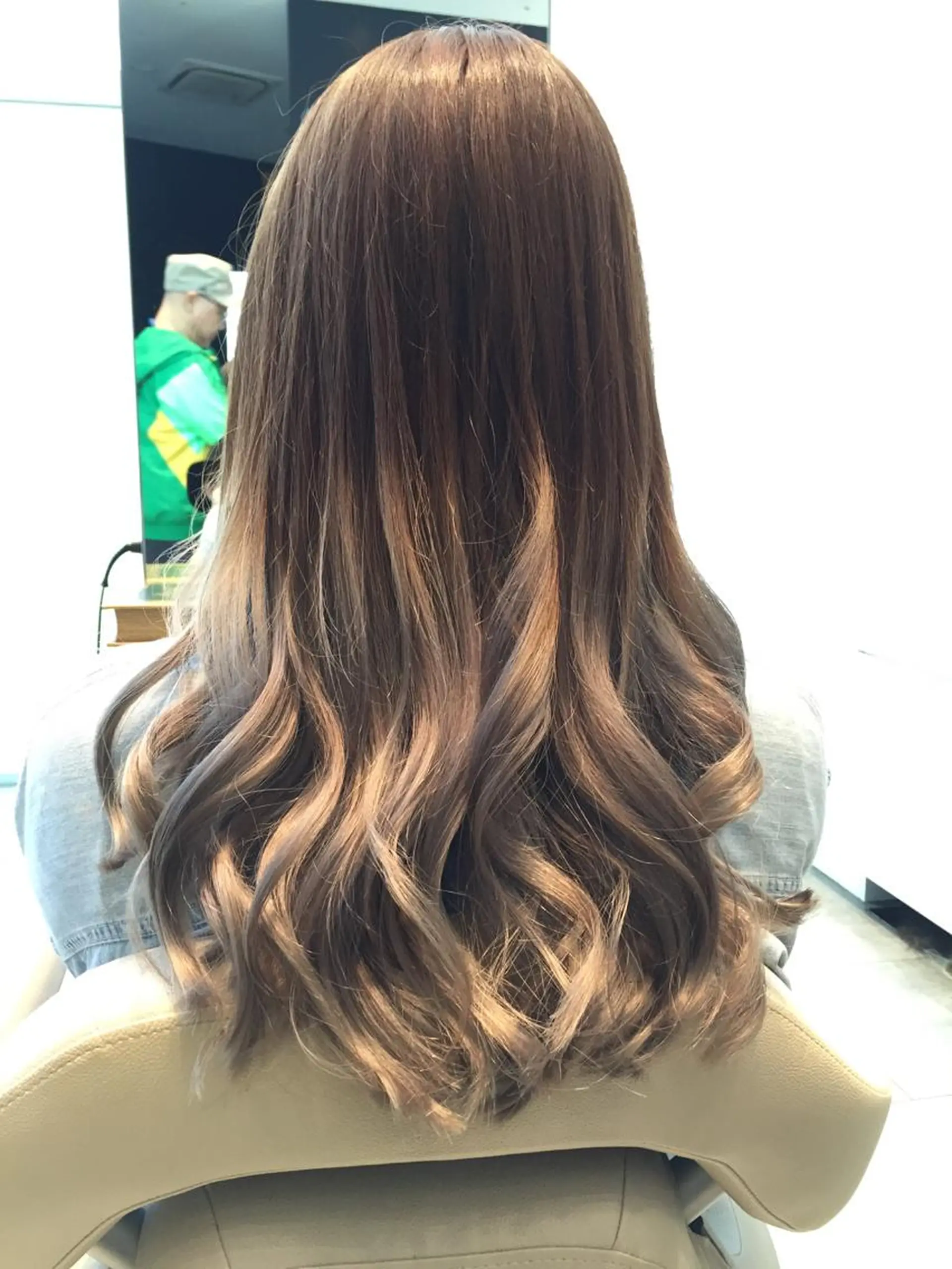 セミロング カラー シルバー Re:ta KANZOのヘアスタイル
