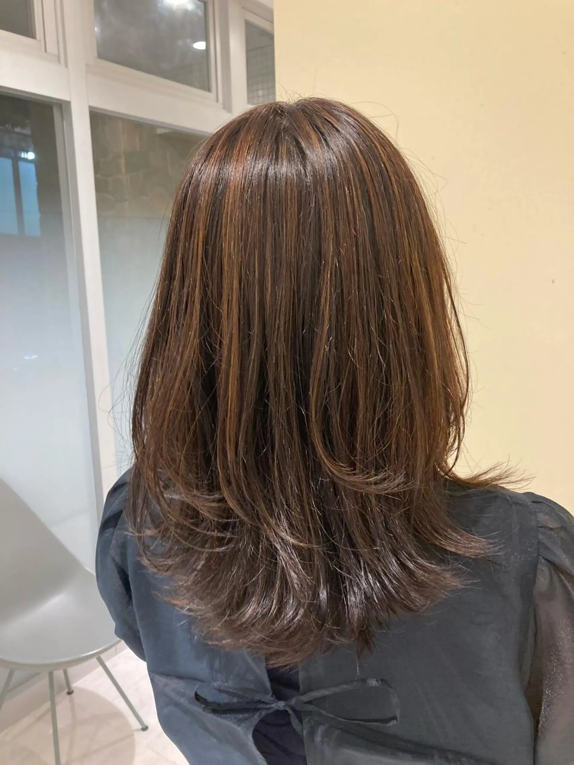 セミロング レイヤーカット 野村 ゆいのヘアスタイル