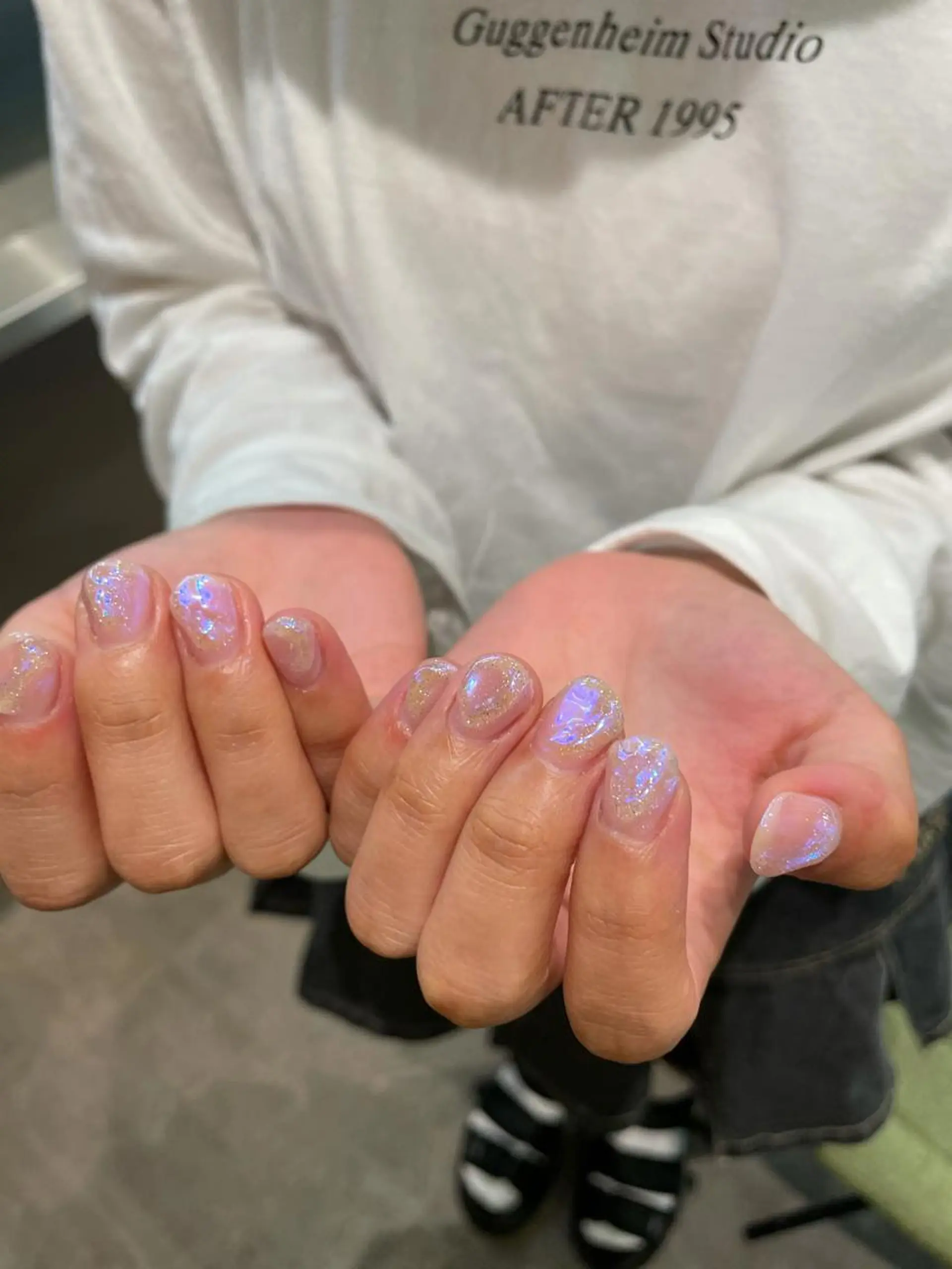 ネイル オーロラネイル ブルー クリアネイル ハンドネイル ナチュラル透明感🌱 小山美樹子のヘアスタイル