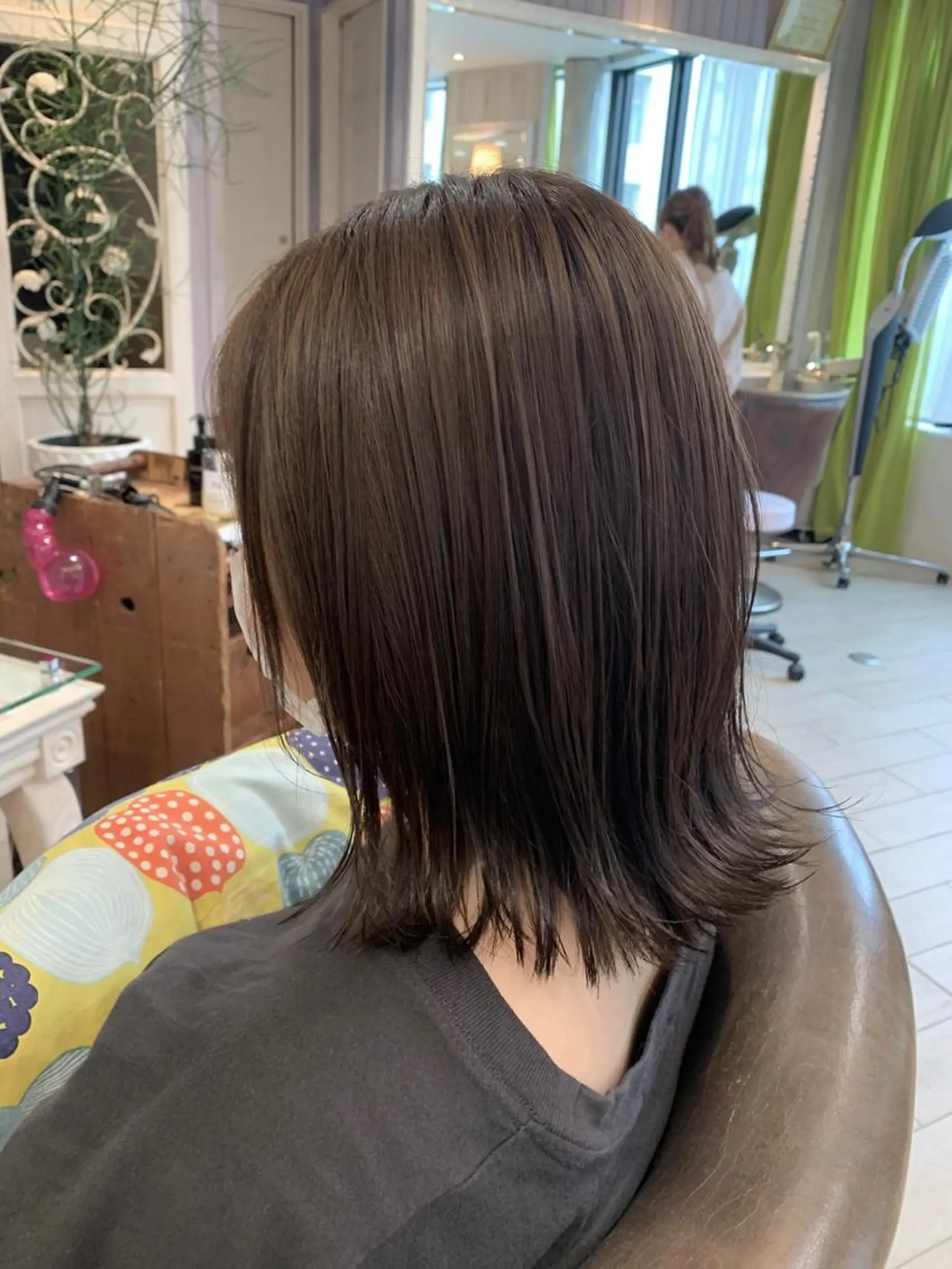 ミディアム カラー パーマ ヘアアレンジ カット ヘアカラー トリートメント 増渕 駿介のヘアスタイル