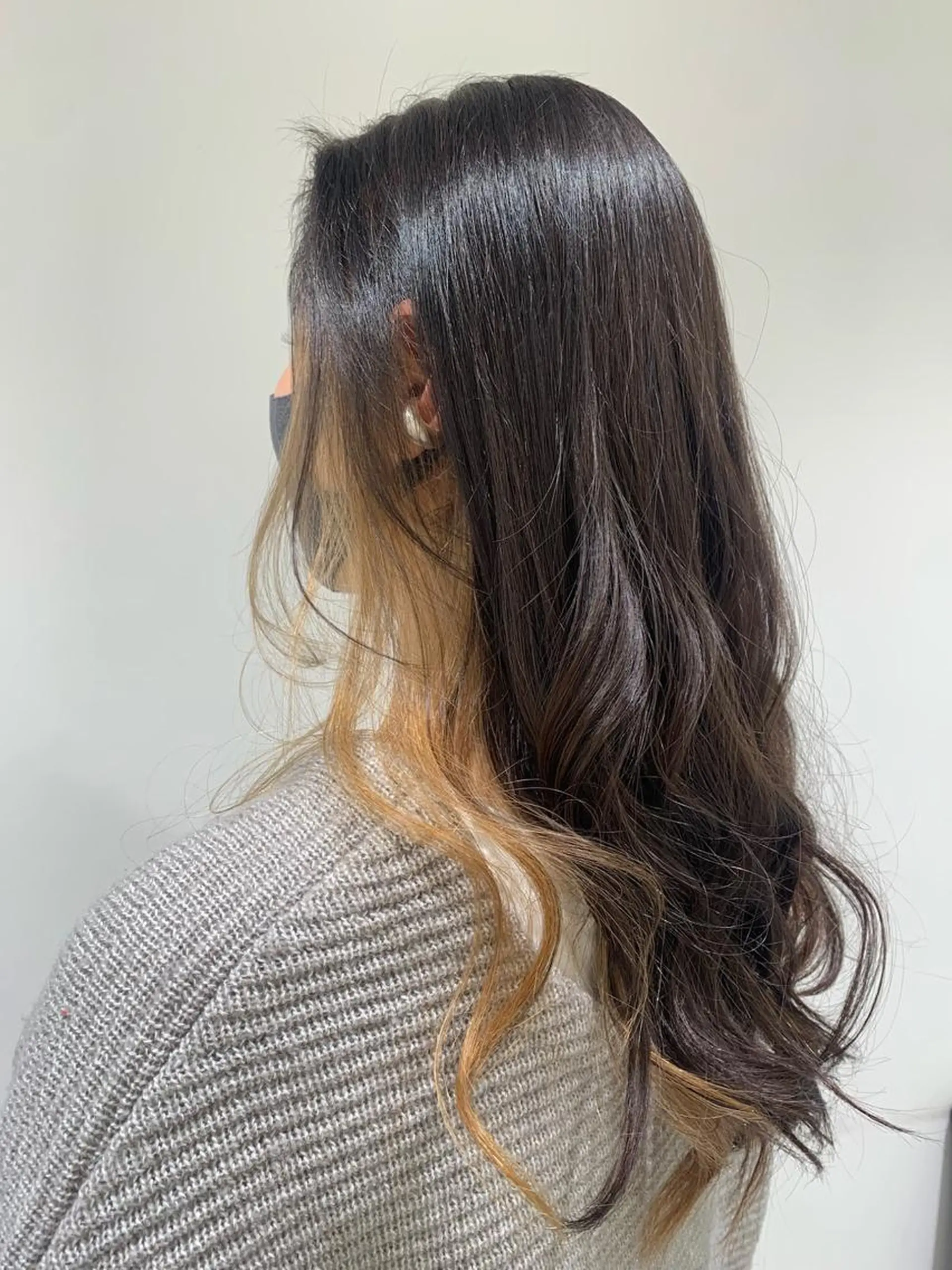 ロング カラー グレージュ カット ヘアカラー トリートメント 【センターパート/ マッシュ】ryokaのヘアスタイル