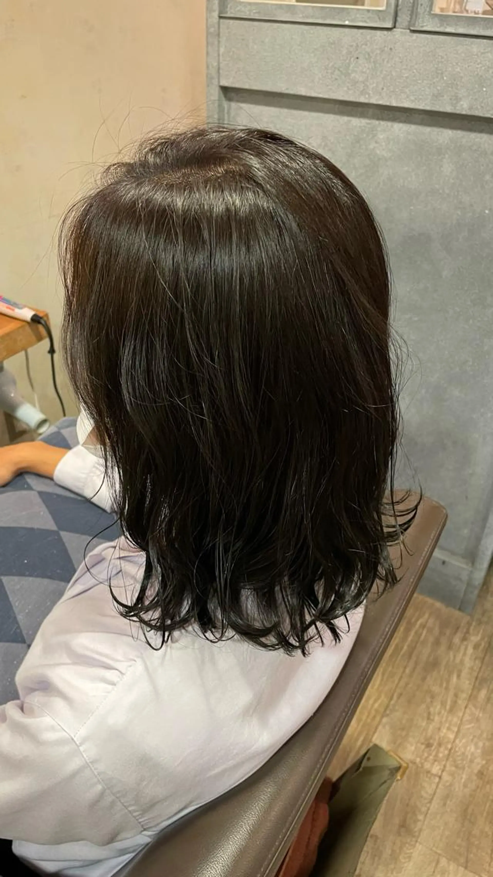 カラー アッシュ シルバー シルバーアッシュ bifinoLuce / 松村琉希のヘアスタイル