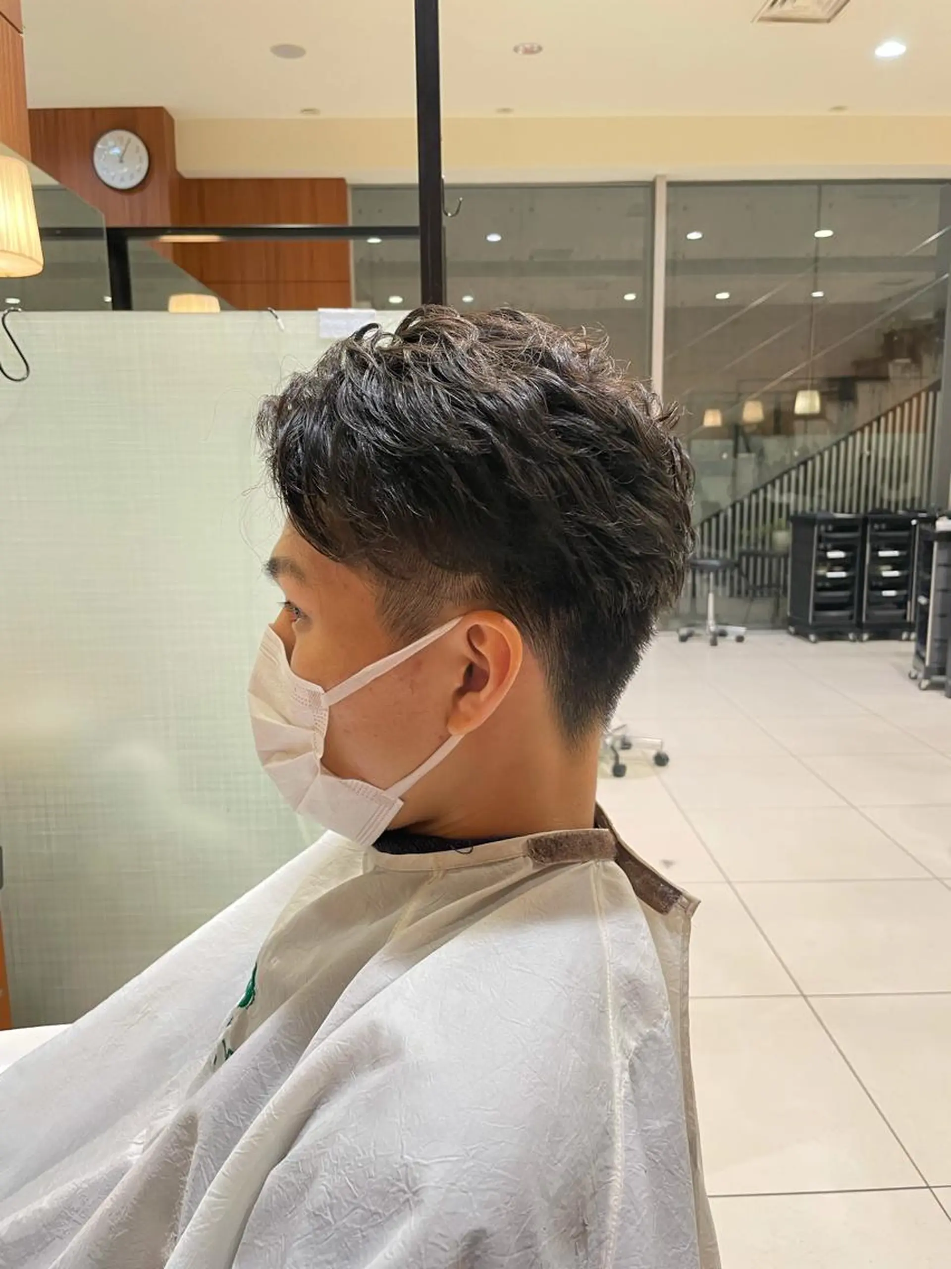 ショート パーマ メンズ メンズパーマ 髙田 千華 髪質改善ストレートのヘアスタイル