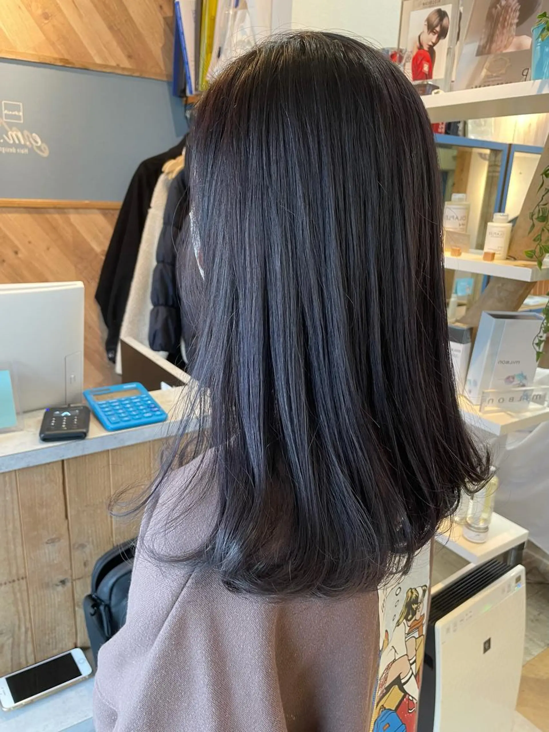 ミディアム カラー パープルカラー ヘアカラー トリートメント 山本 陸央のヘアスタイル