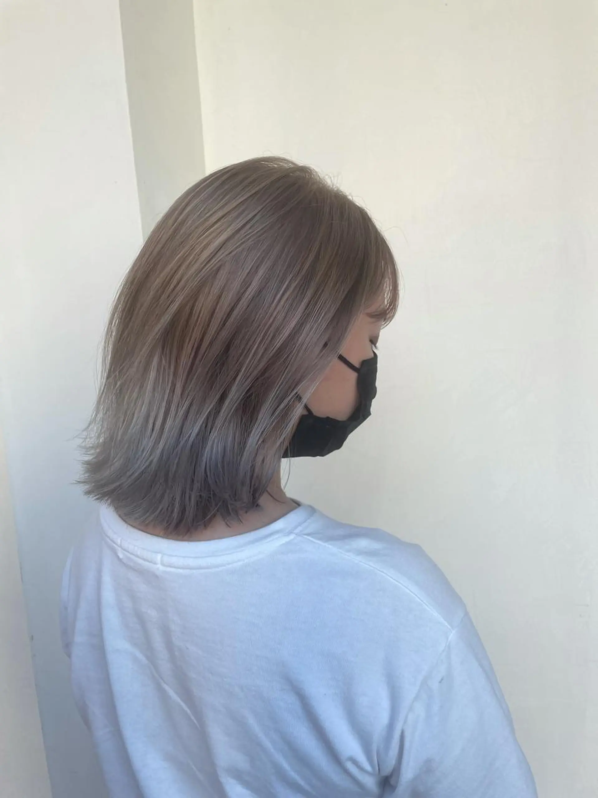 ミディアム 柳井 瑠菜のヘアスタイル