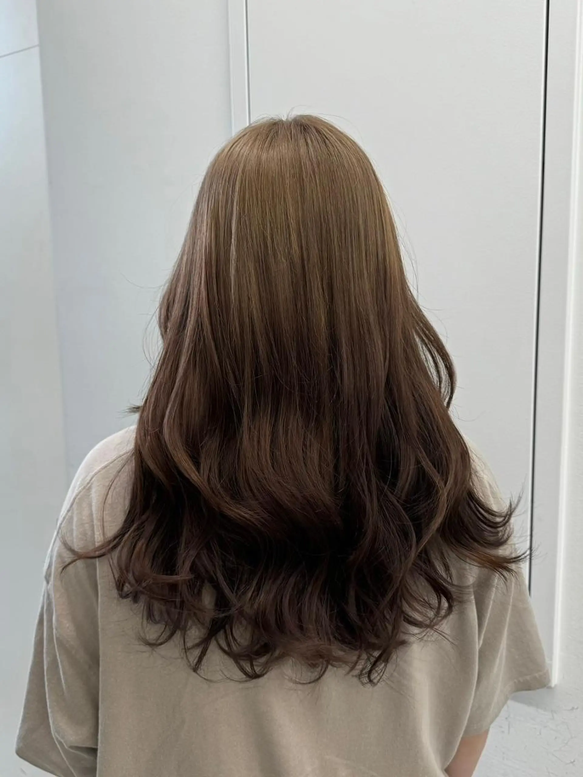 セミロング カラー 【公式】amble luxe池袋東口🩷のヘアスタイル