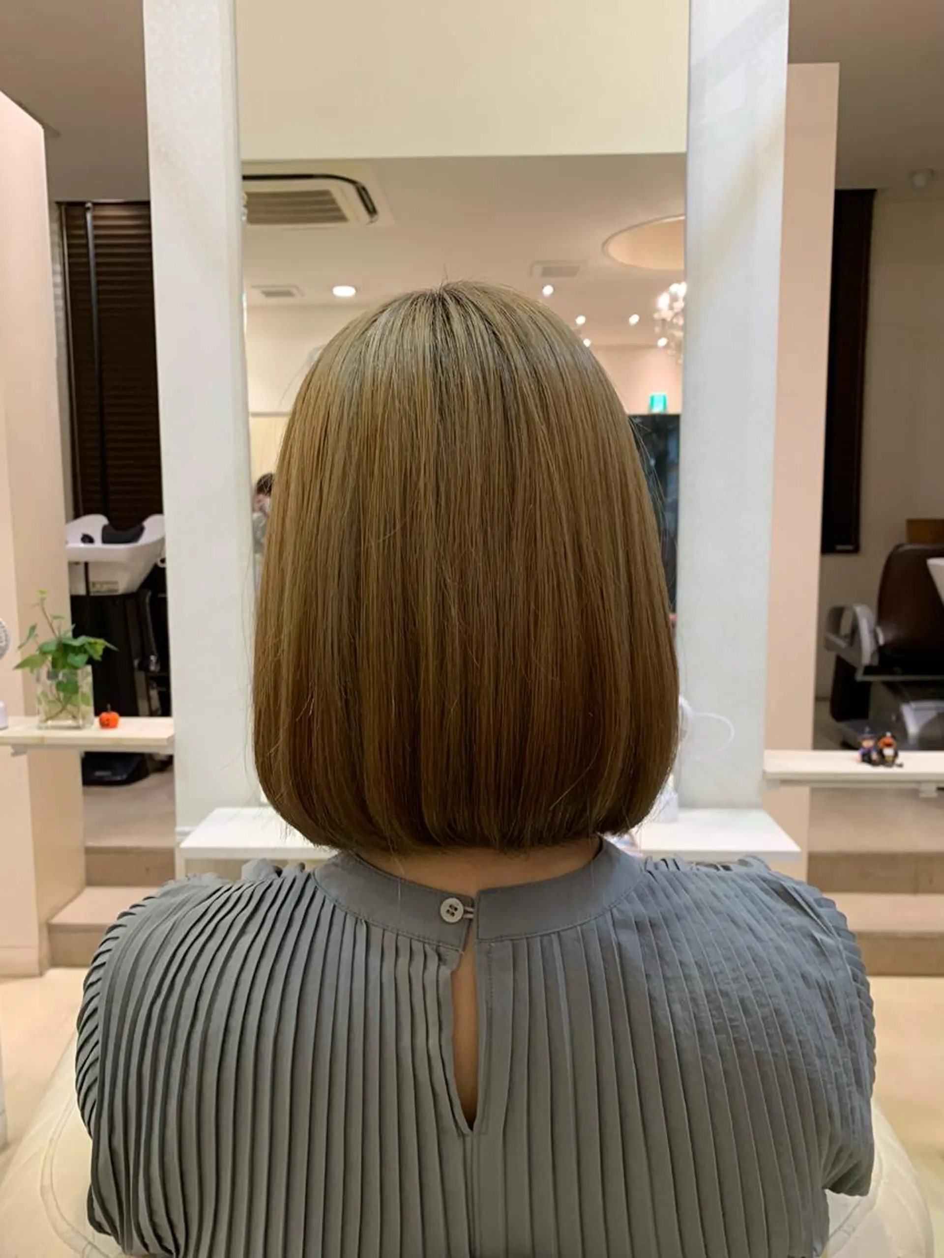 ミディアム 大西 七海のヘアスタイル