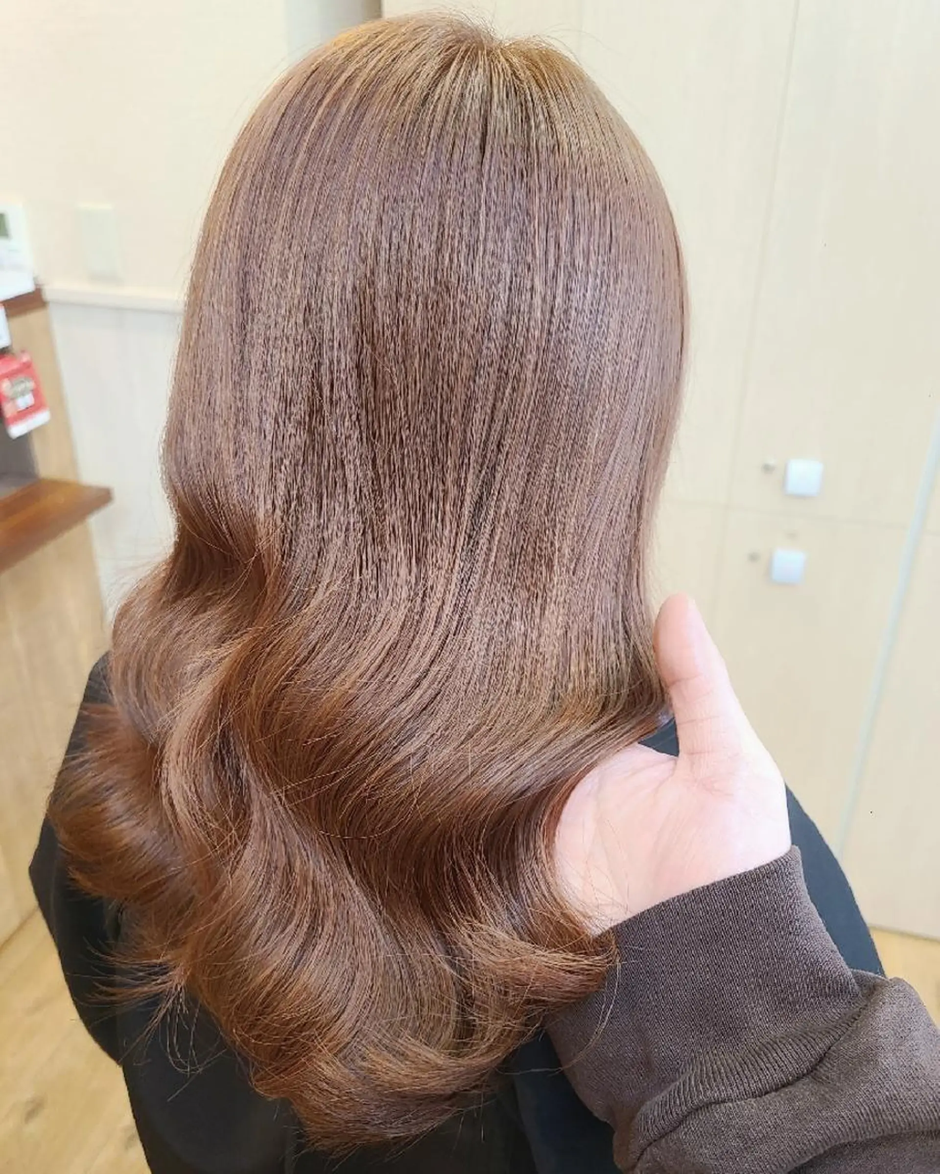 セミロング カラー ベージュカラー カット ヘアカラー トリートメント 【ネウィ天王寺 】seiyaのヘアスタイル