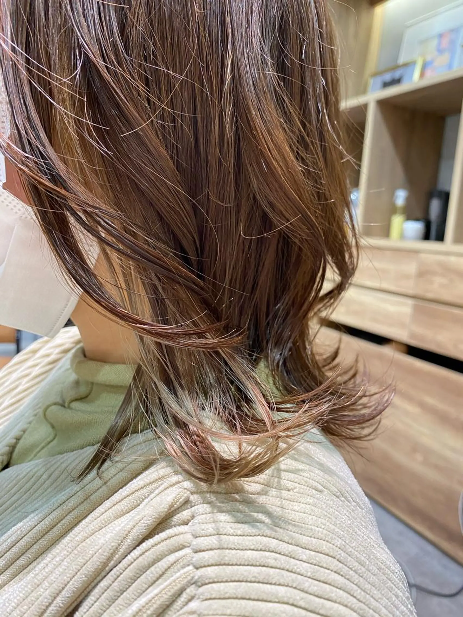 ミディアム ヘアカラー 大久保 優香のヘアスタイル