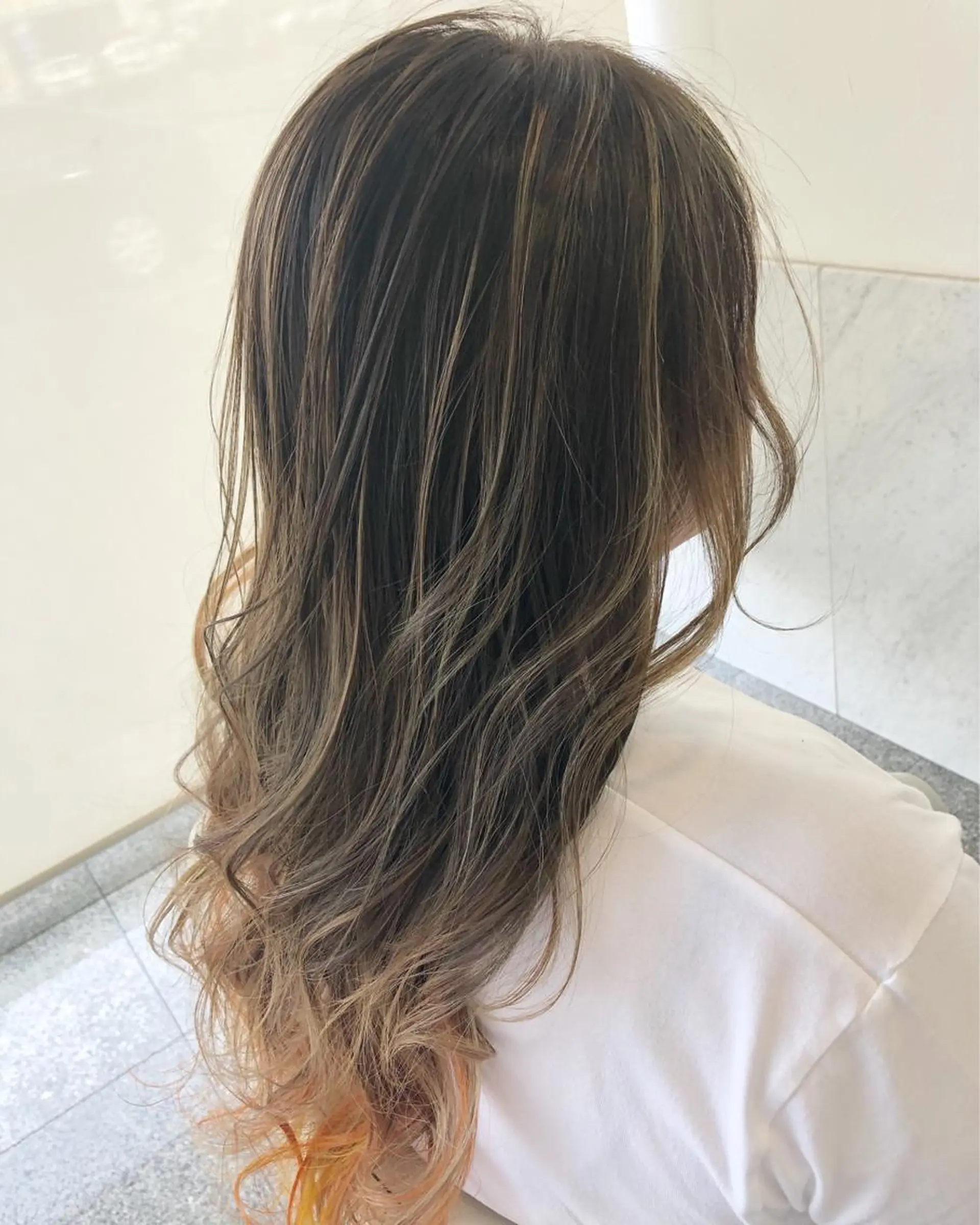 ロング カラー バレイヤージュ グラデーションカラー レイヤーカット ヘアカラー トリートメント 河合秀明/ショート /ボブ/レイヤーのヘアスタイル