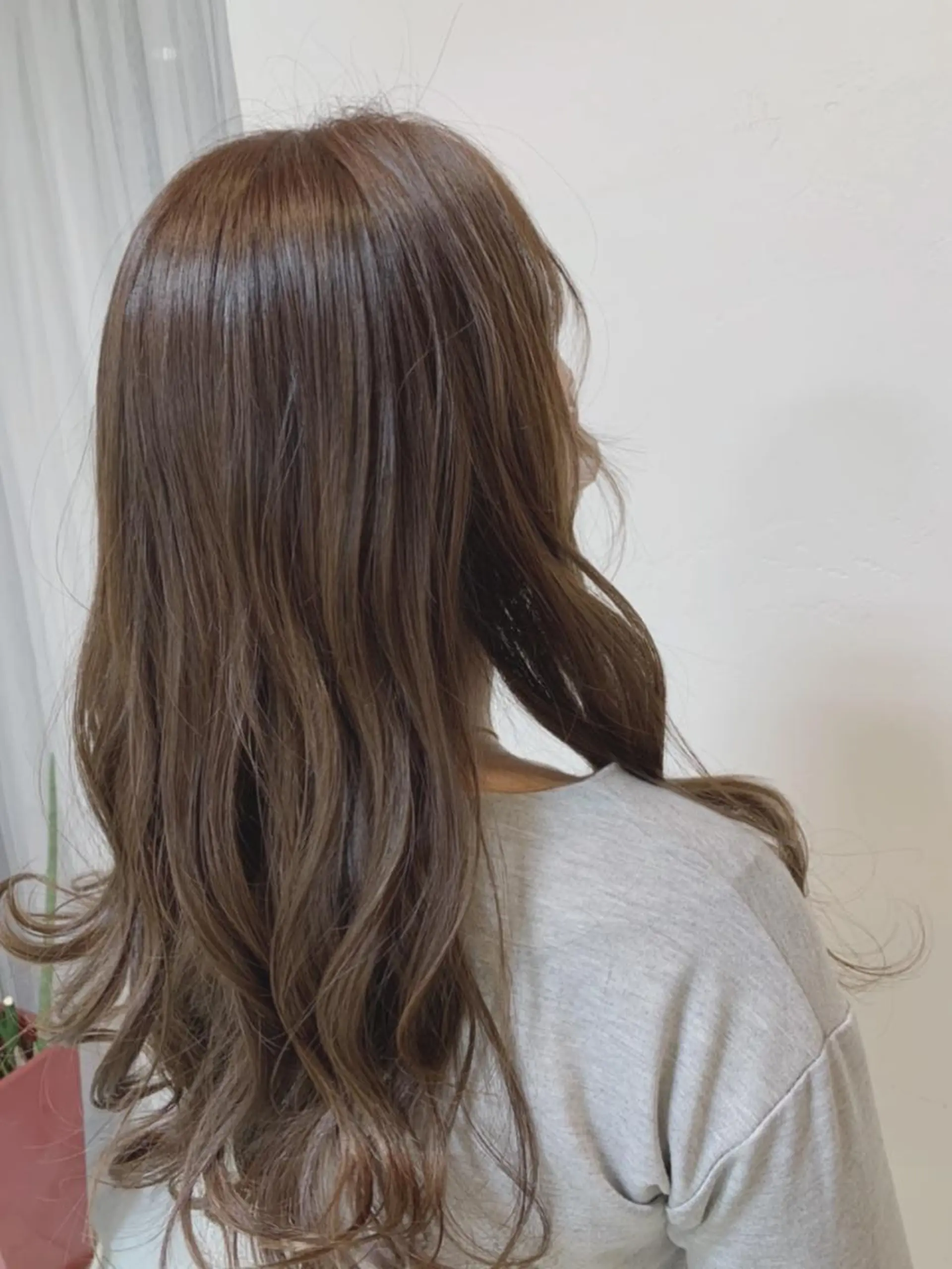 カラー 加藤 菜々香のヘアスタイル