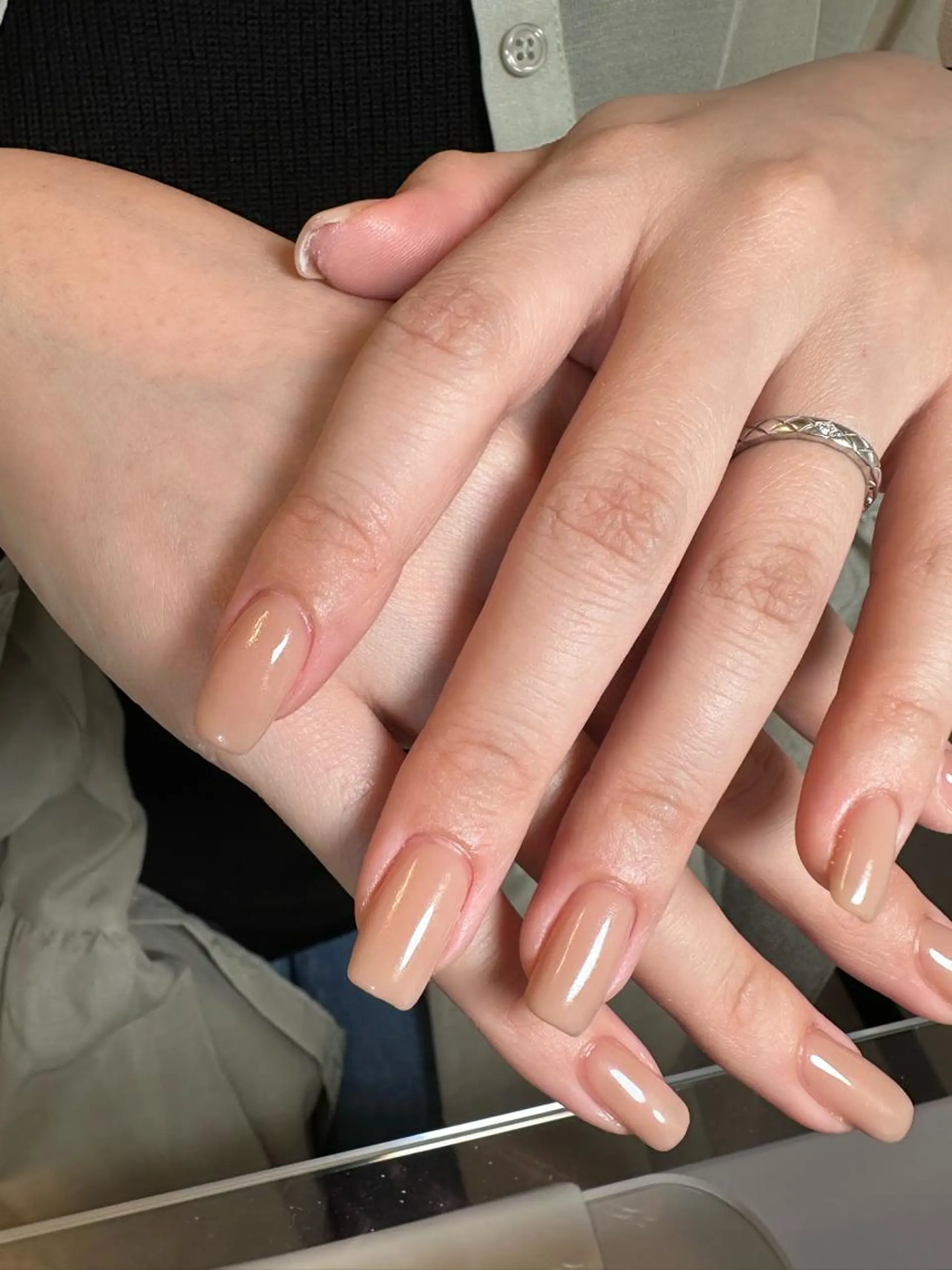 ネイル ワンカラーネイル ハンドネイル ハンドケア Atelier Ariのネイルデザイン