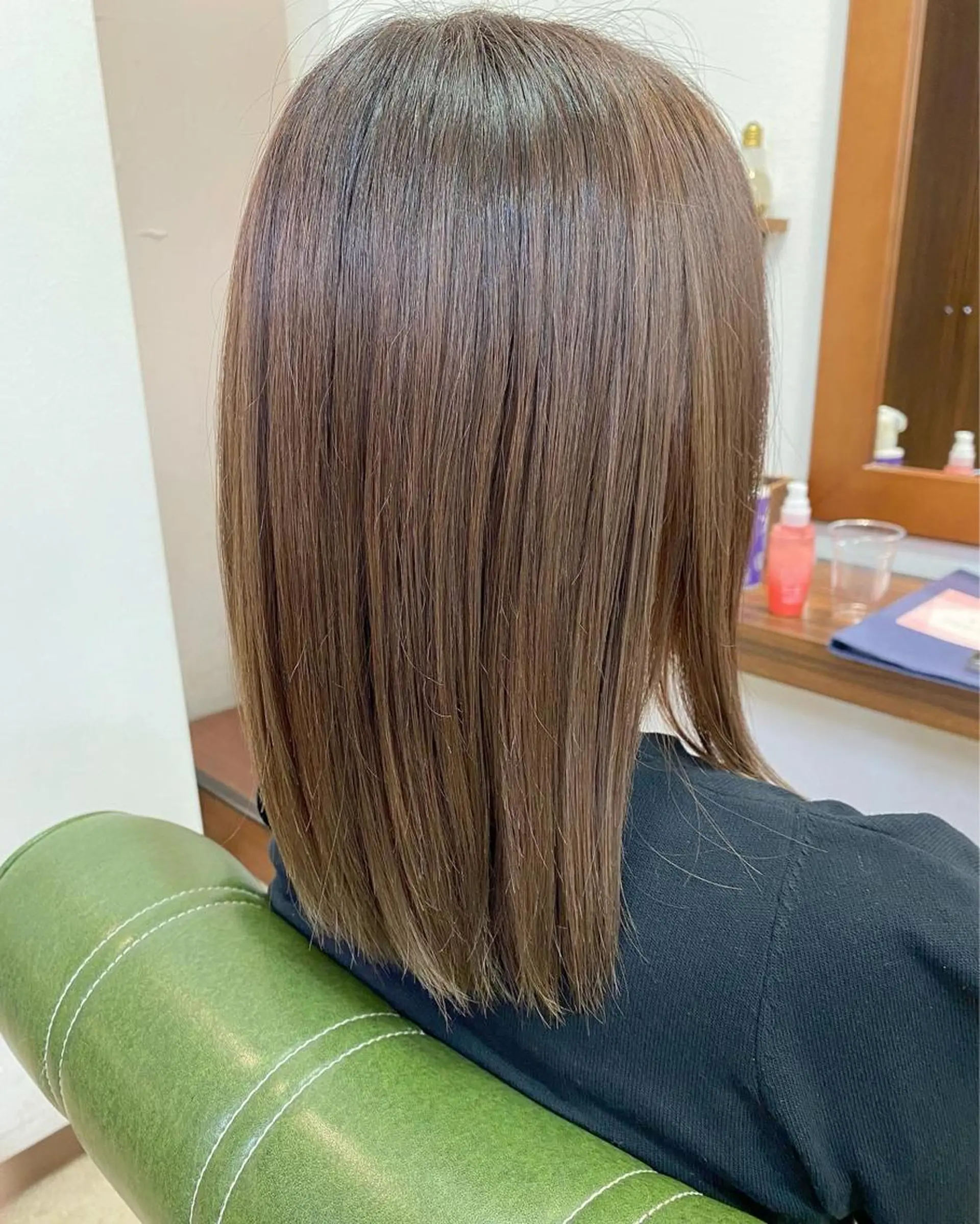 ミディアム カラー ベージュカラー オレンジ 金山/レイヤー カット/Hikariのヘアスタイル