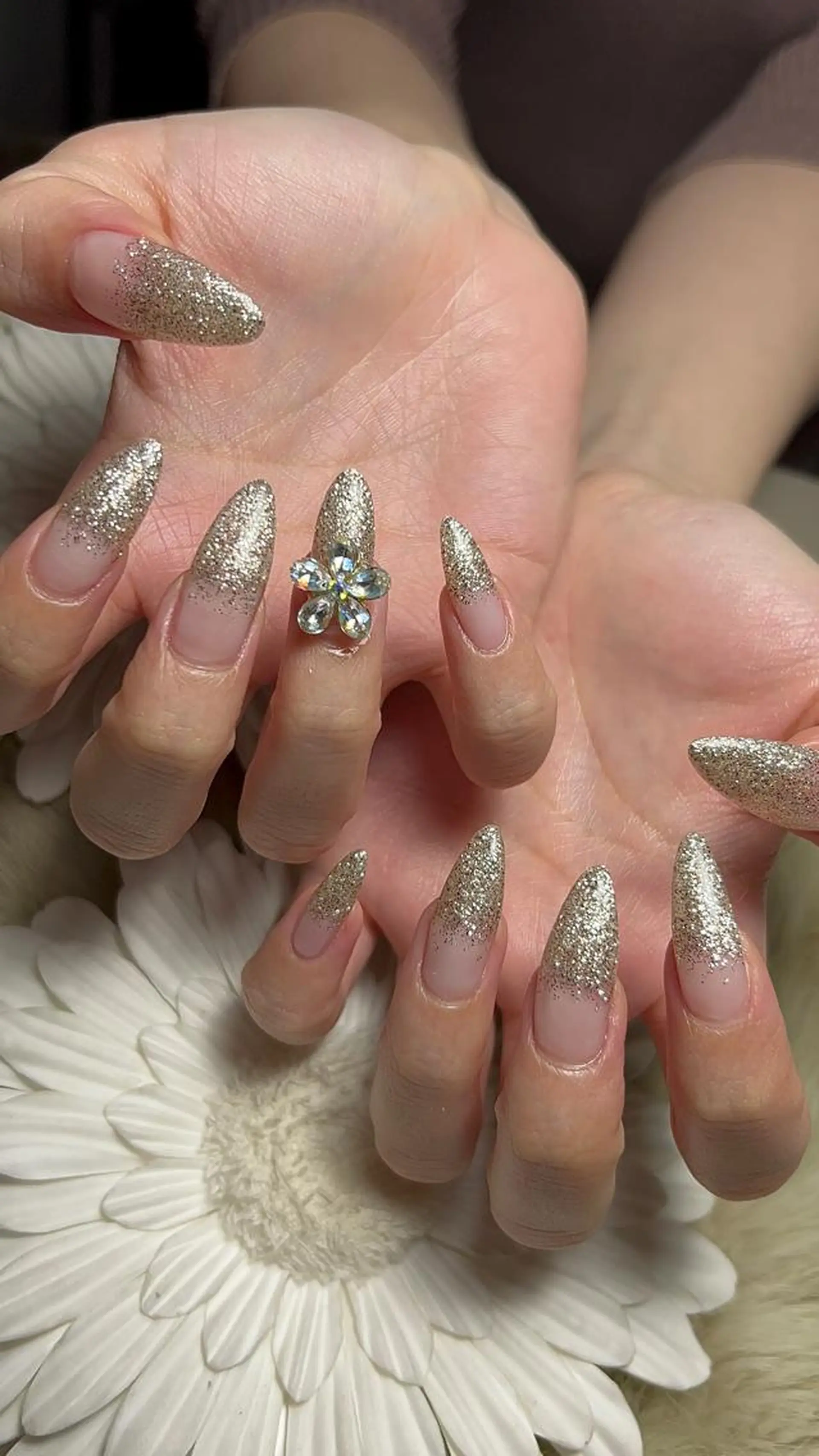 ネイル ハンドネイル Yakko pas á pasのネイルデザイン