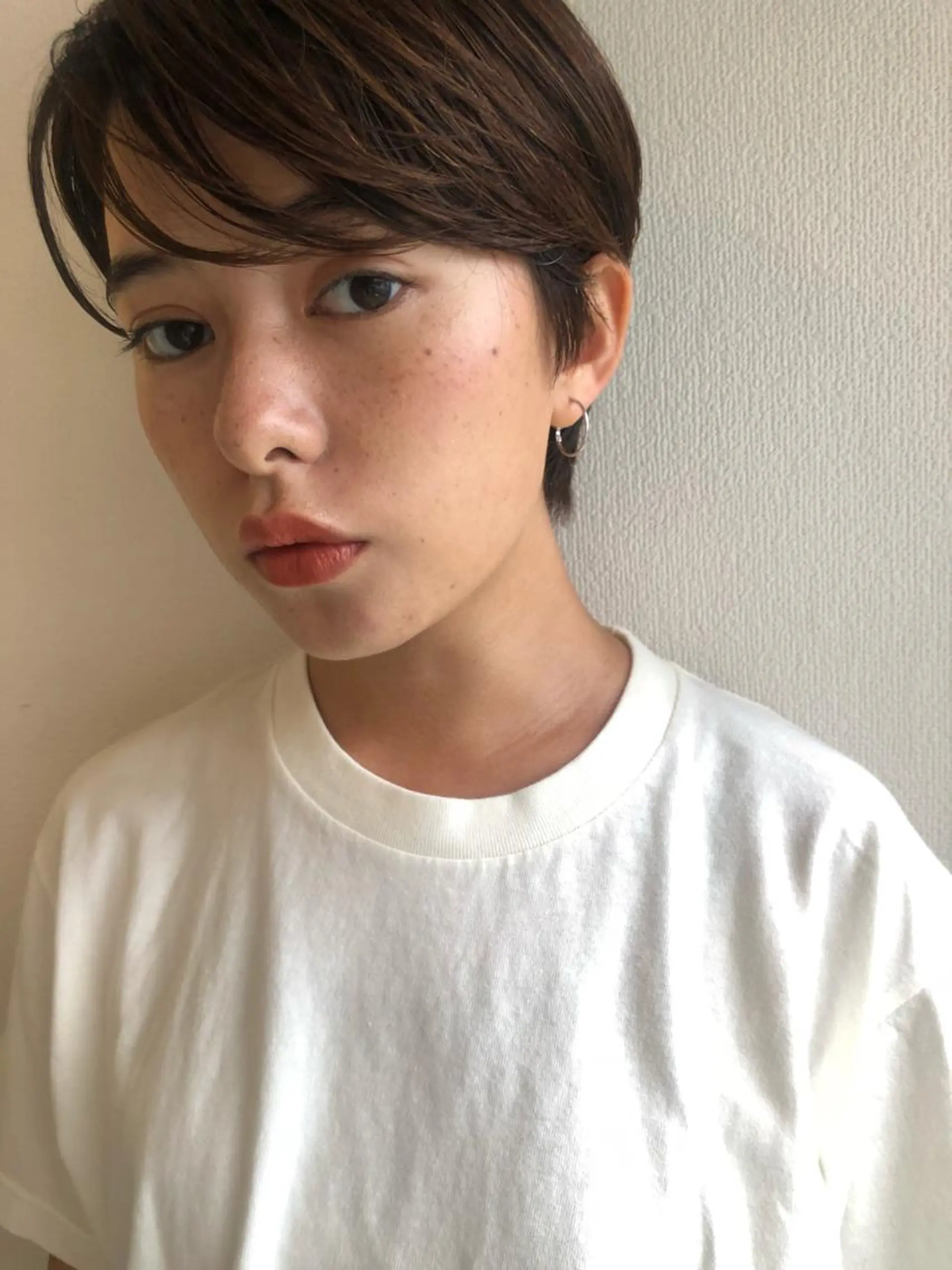 ショート カラー THE DAY所属・AKI HASHIMOTOのヘアスタイル