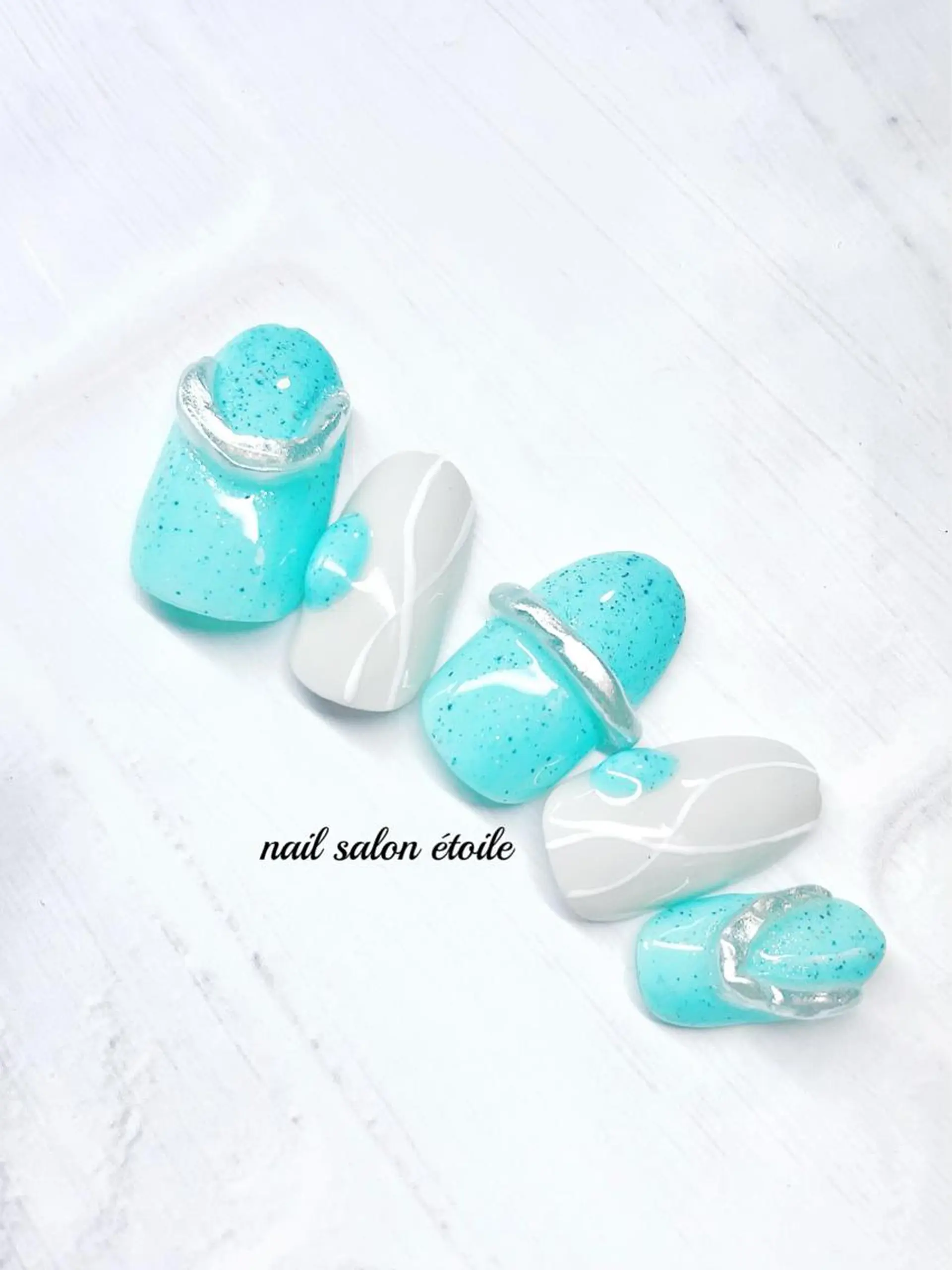 ネイル ブルー ジェルネイル 水色 シルバー ハンドネイル nail salon étoileのネイルデザイン