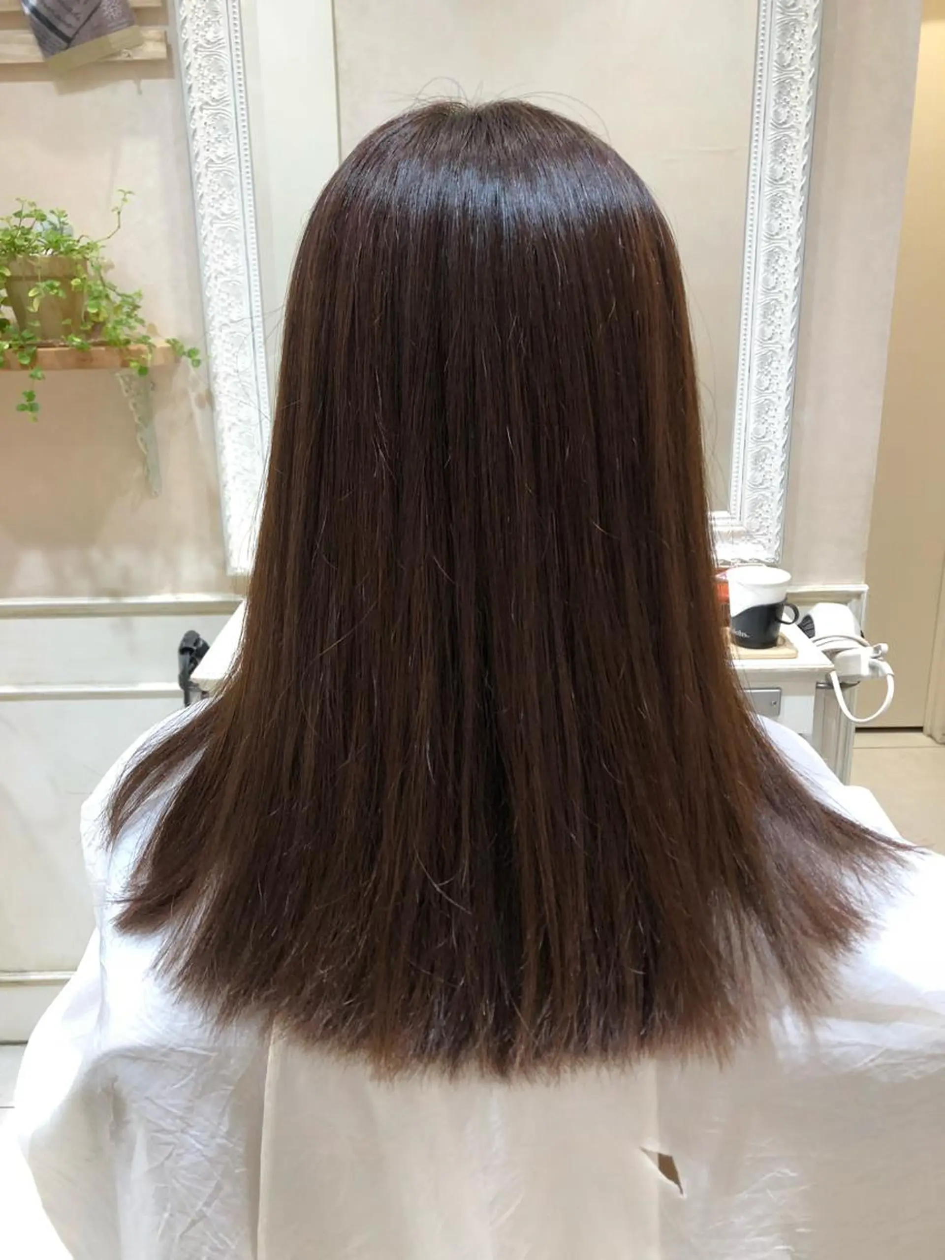 セミロング カラー ツヤ髪カラー💎 佐藤あきのヘアスタイル