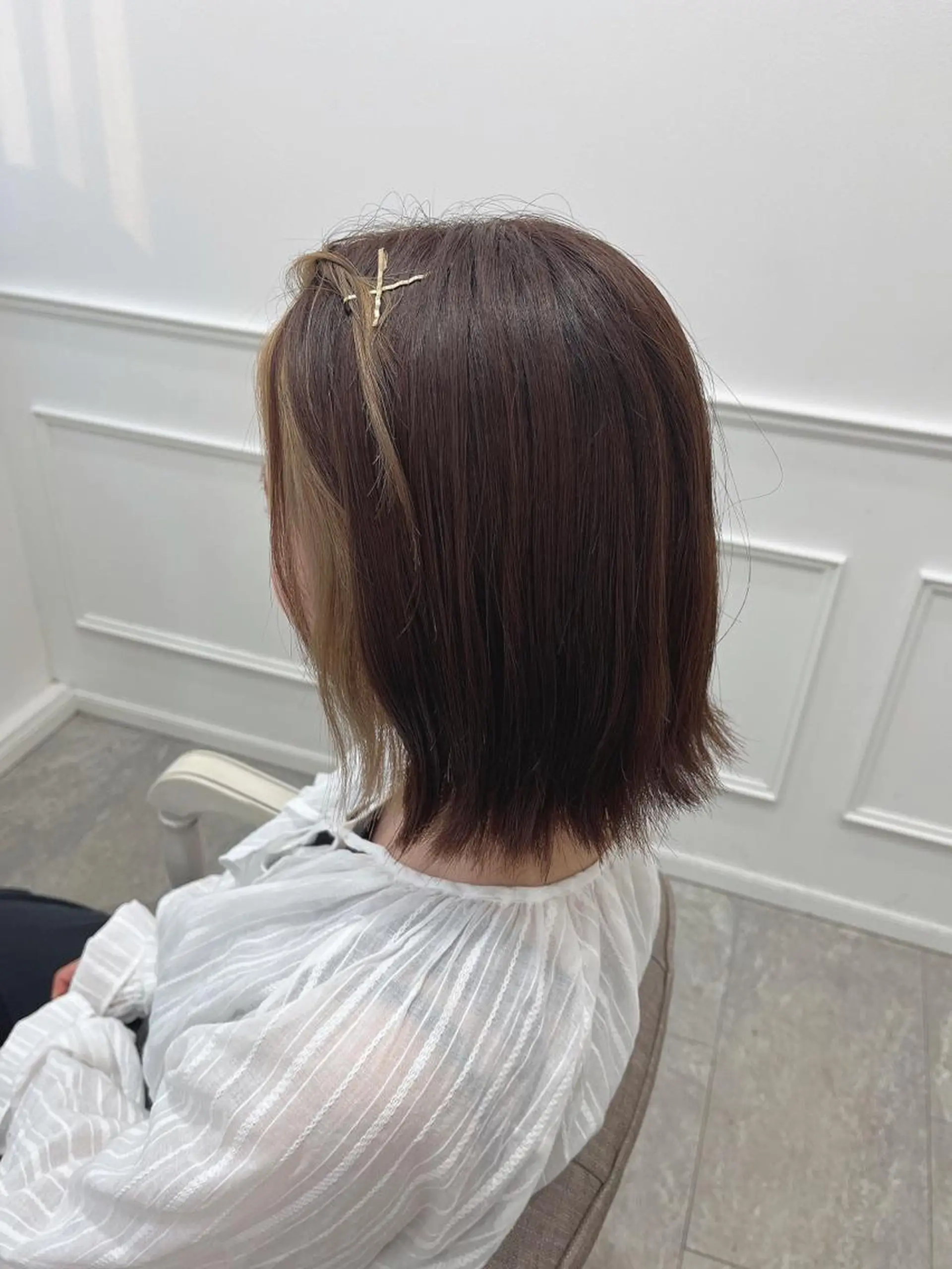 ミディアム カラー 新井 凪のヘアスタイル