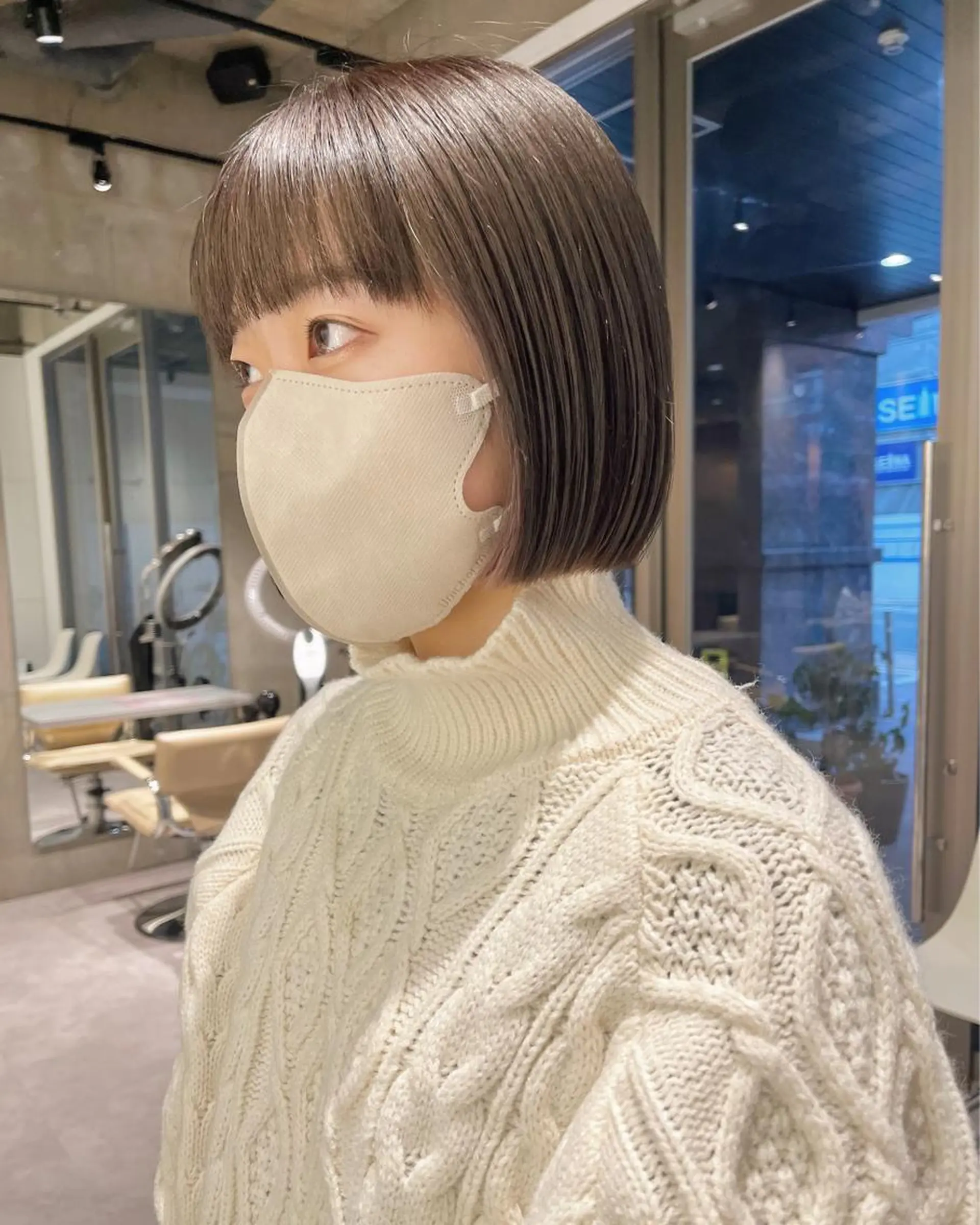 ショート カラー ベージュカラー ブリーチ ブリーチなしカラー iLi所属・iLi 《イリ》のヘアスタイル