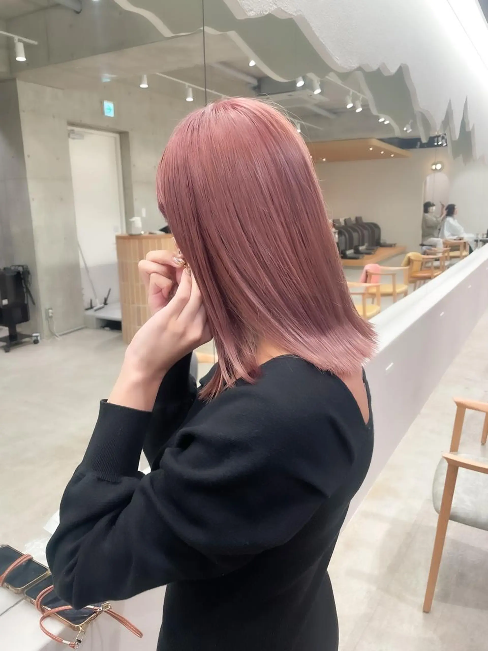 ショート カラー ヘアアレンジ ミニボブ/ブリーチ 🌈MISATOのヘアスタイル